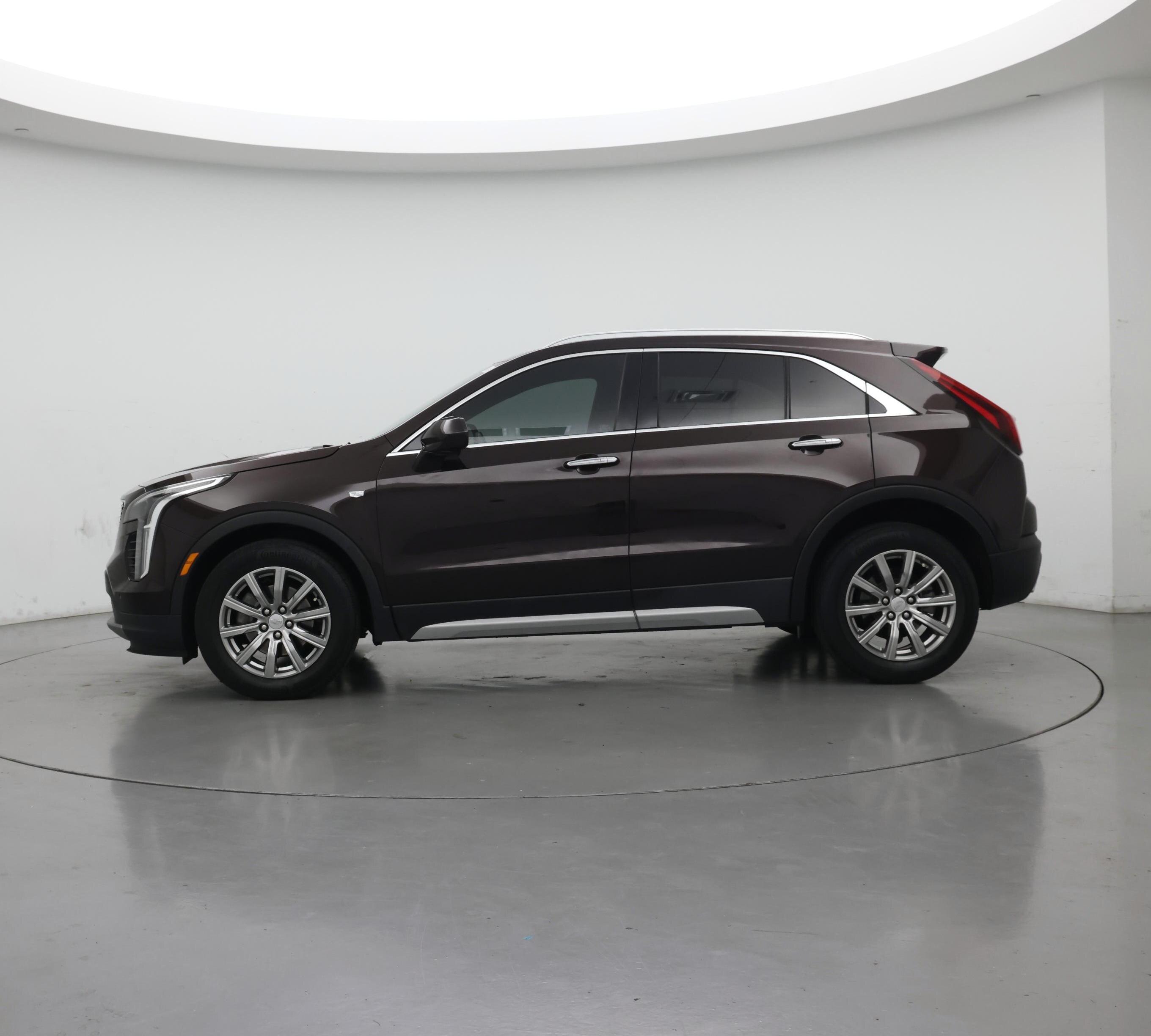 Thumbnail: 2020 Cadillac XT4 - 3