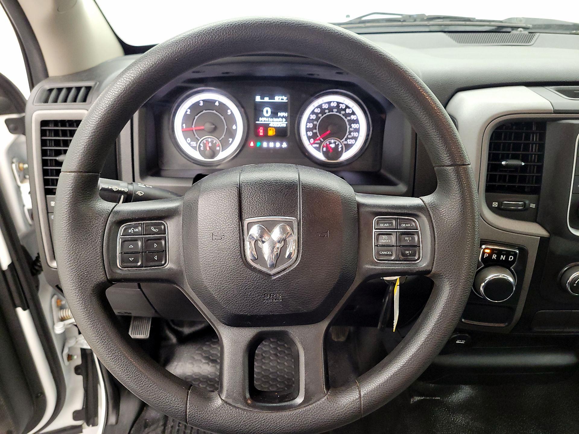 Thumbnail: 2021 RAM 1500 Classic - 10