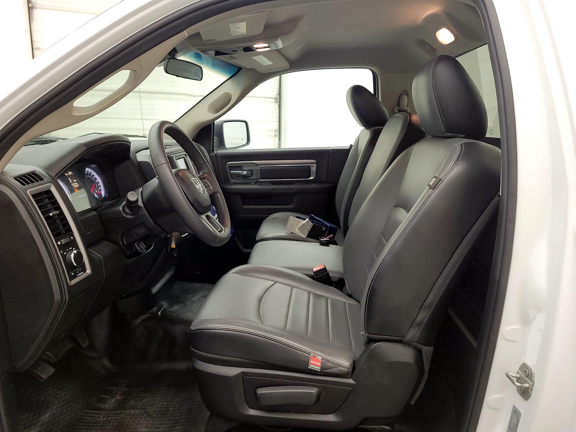 Thumbnail: 2021 RAM 1500 Classic - 11