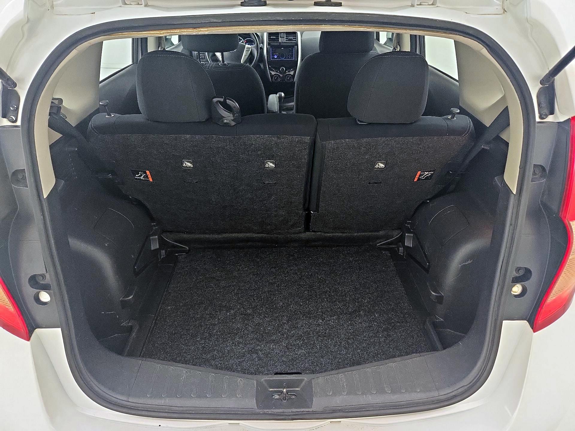 Thumbnail: 2015 Nissan Versa Note - 19