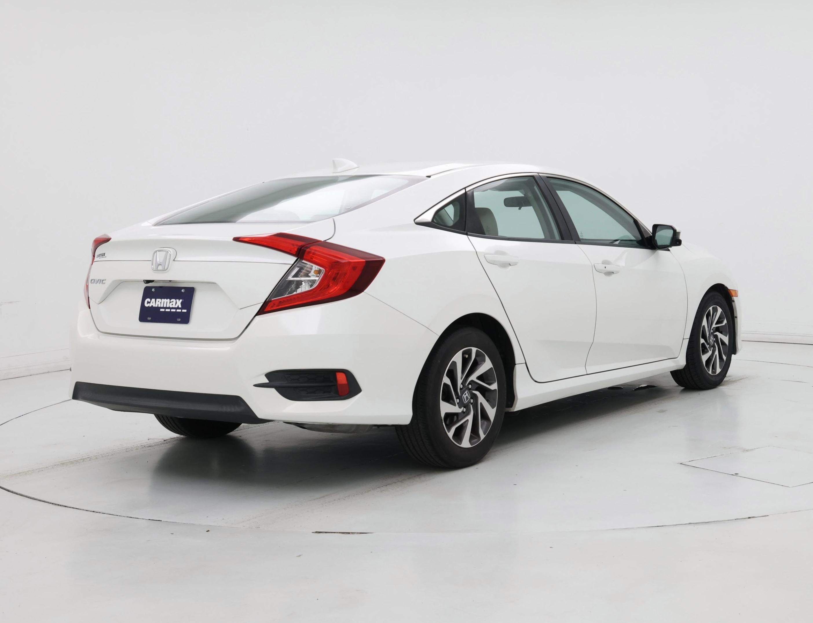 Thumbnail: 2017 Honda Civic - 8