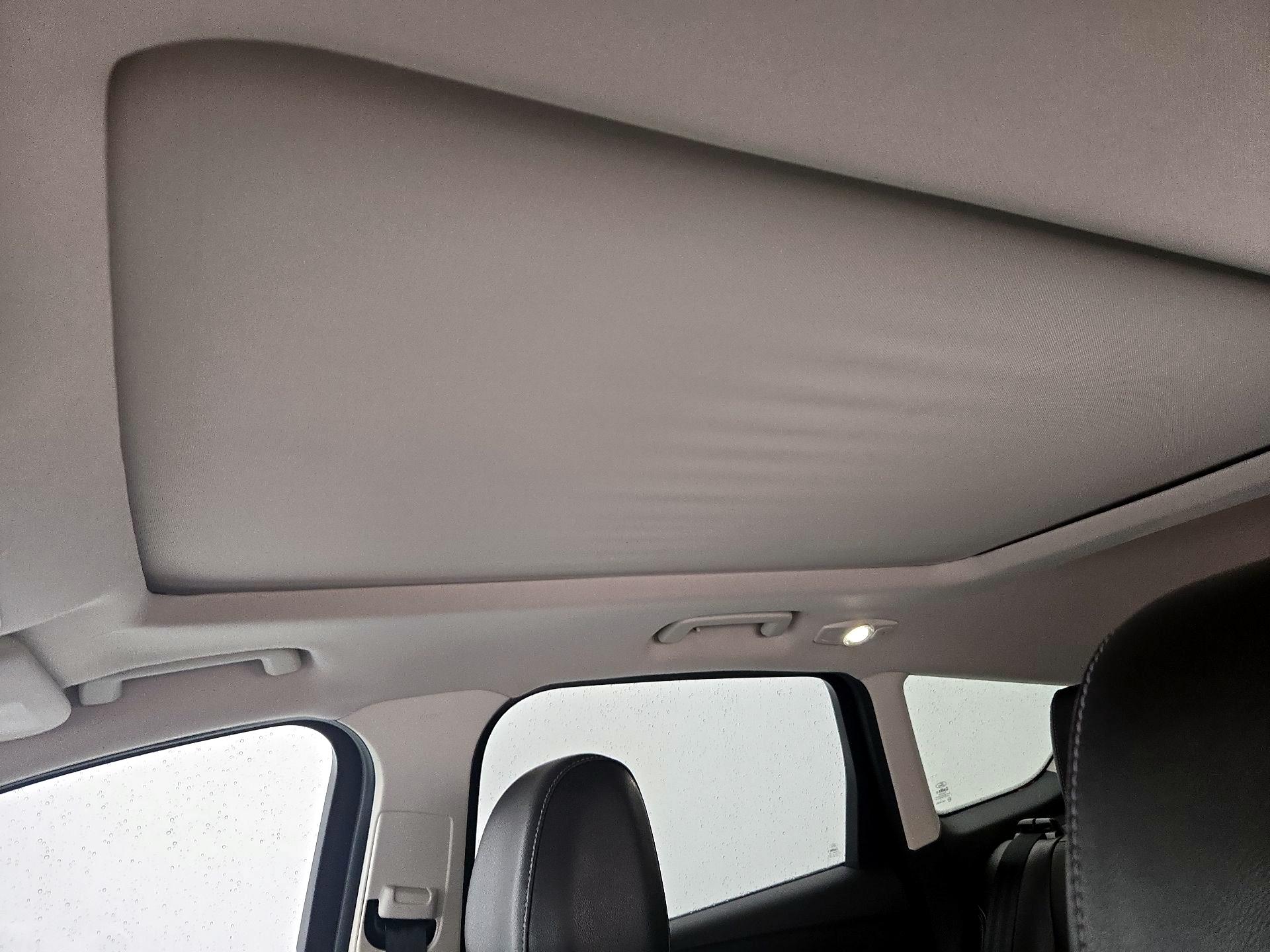 Thumbnail: 2016 Ford Escape - 19