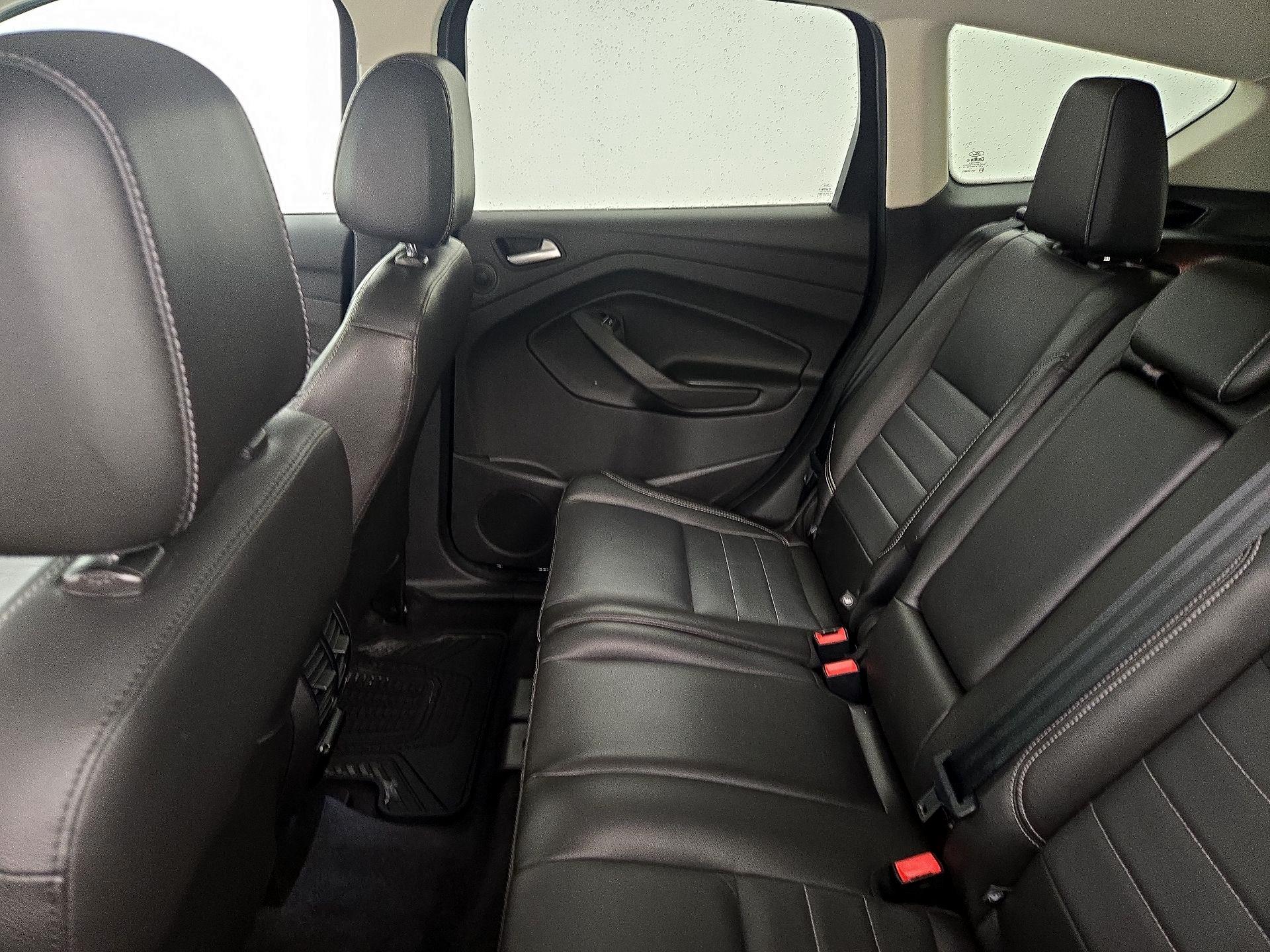 Thumbnail: 2016 Ford Escape - 20