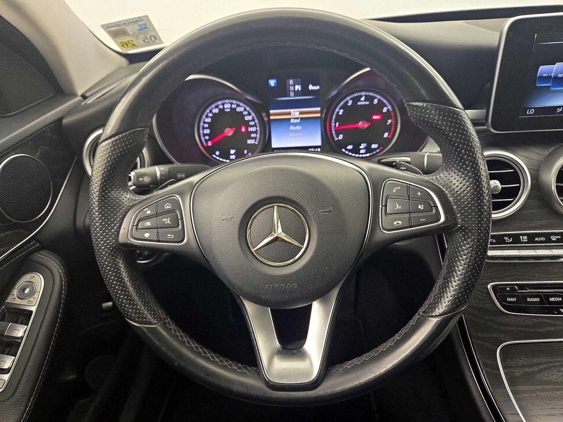 Thumbnail: 2016 Mercedes-Benz C-Class - 10