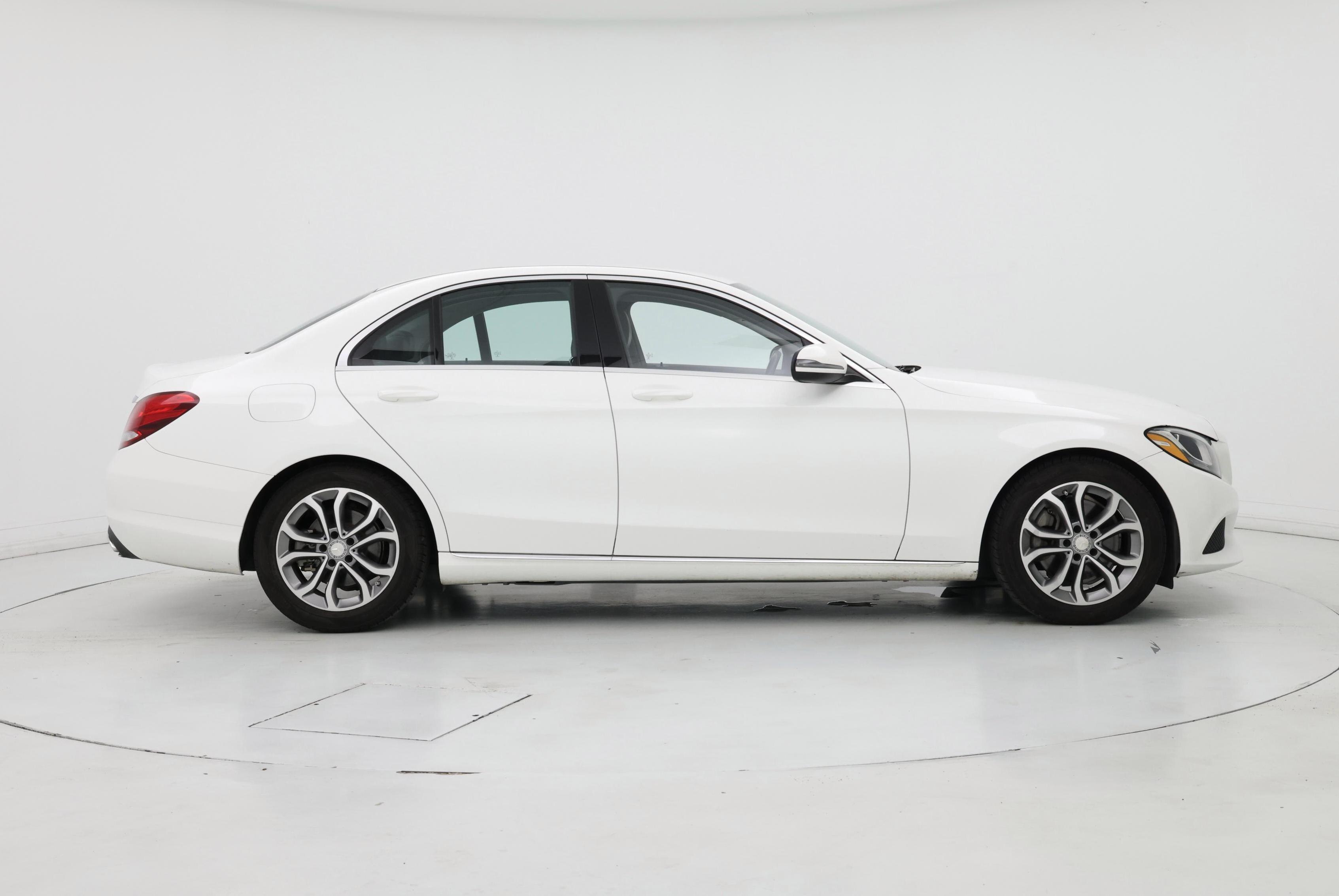 Thumbnail: 2016 Mercedes-Benz C-Class - 7