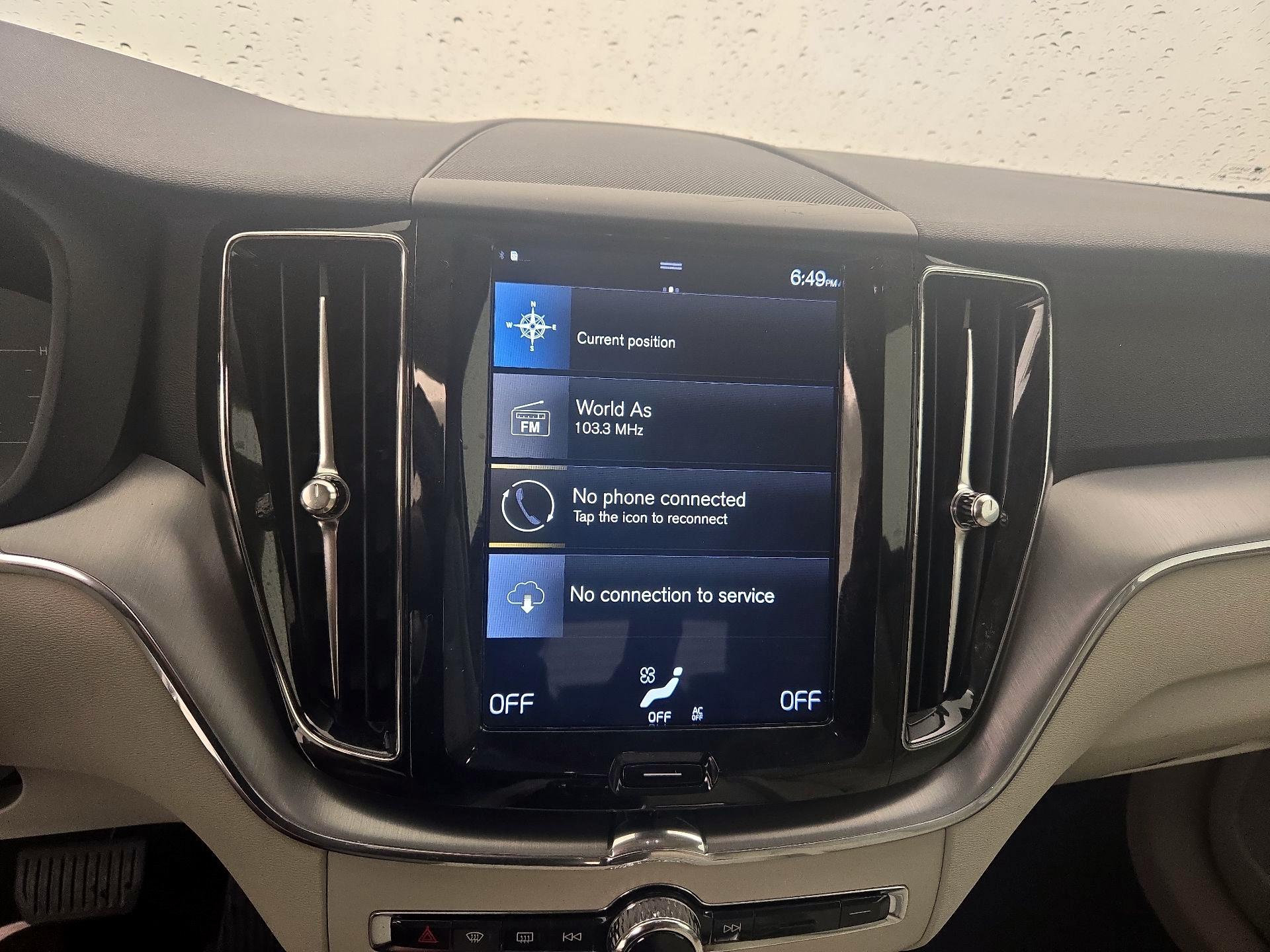 Thumbnail: 2019 Volvo XC60 - 15
