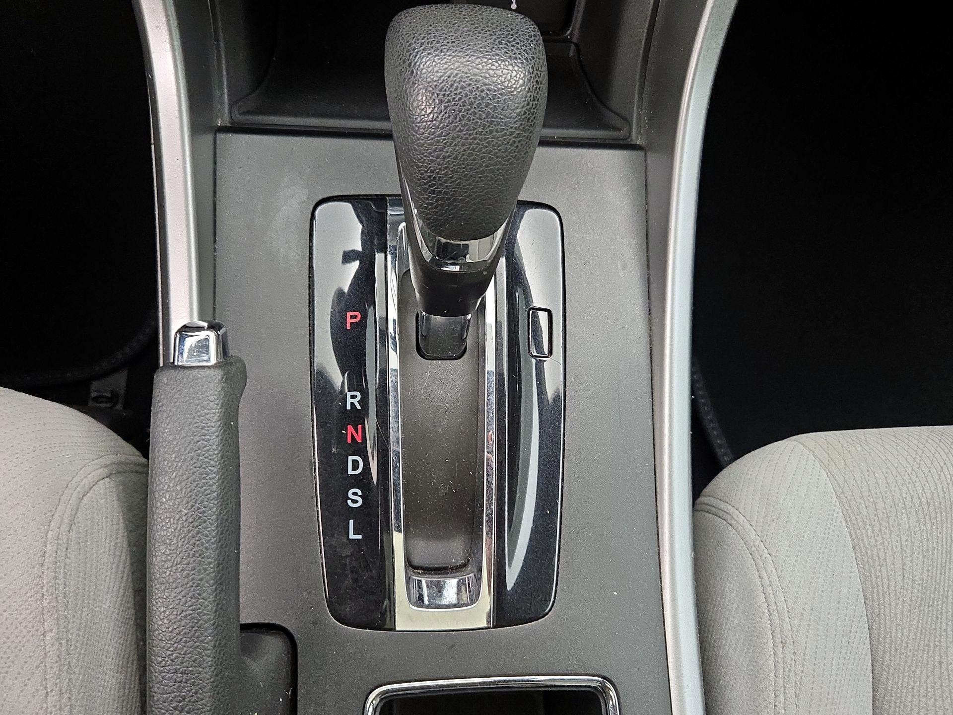 Thumbnail: 2015 Honda Accord - 17
