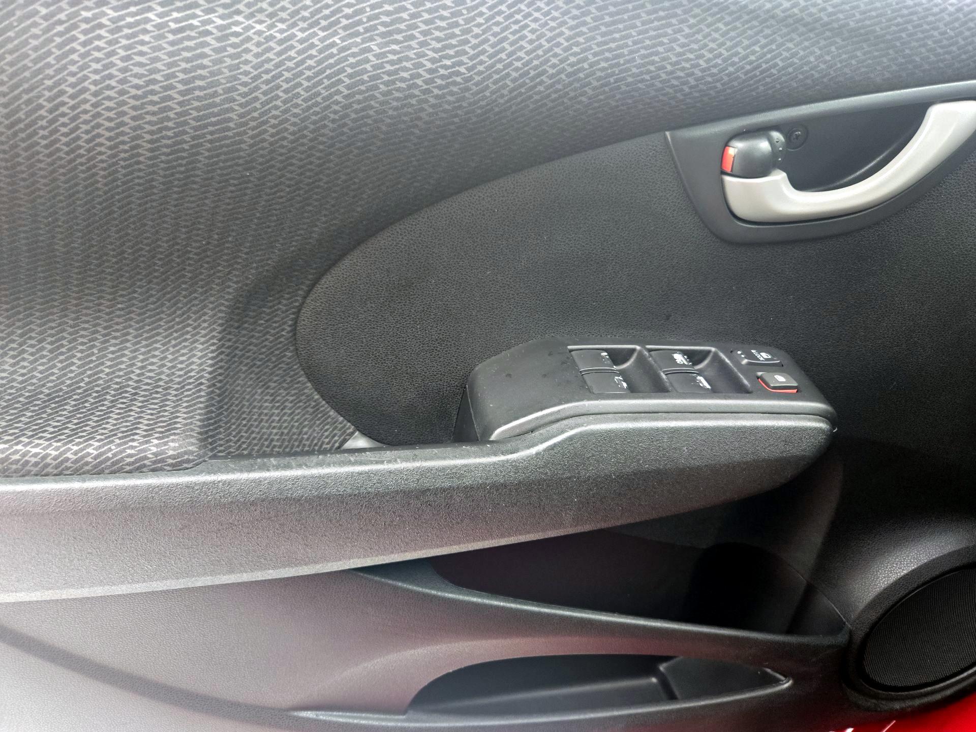 Thumbnail: 2013 Honda Fit - 12