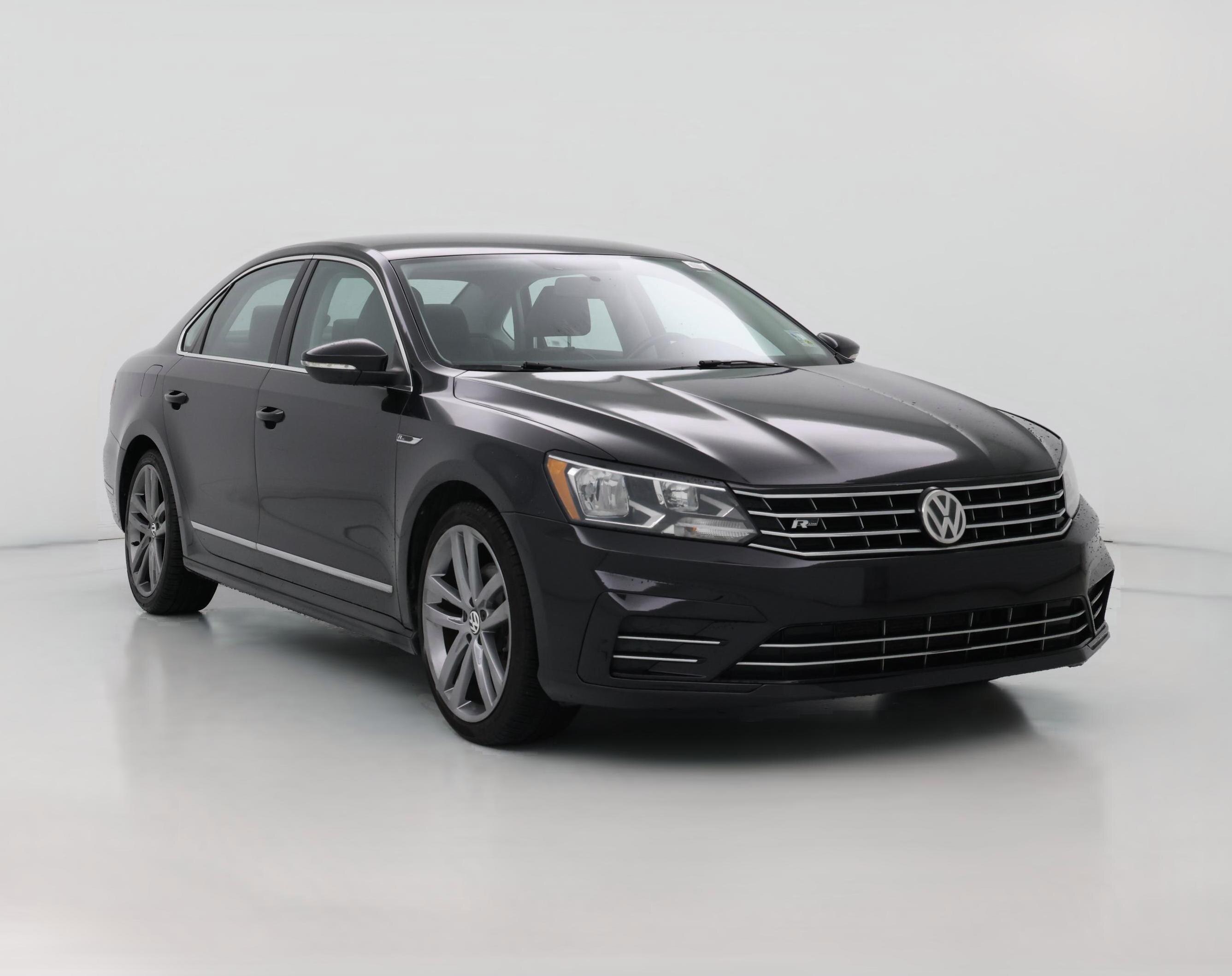 Thumbnail: 2017 Volkswagen Passat - 1
