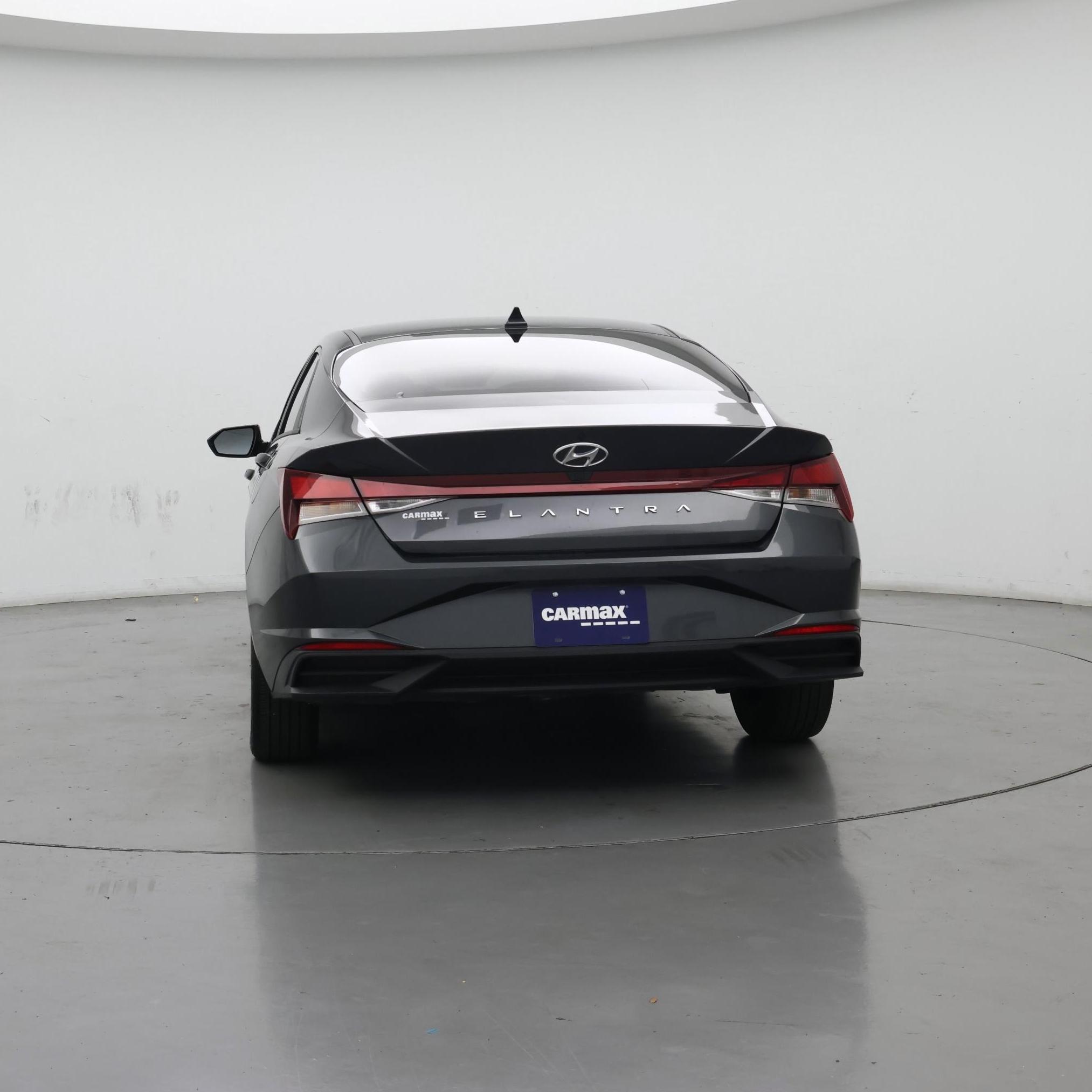 Thumbnail: 2022 Hyundai Elantra - 6