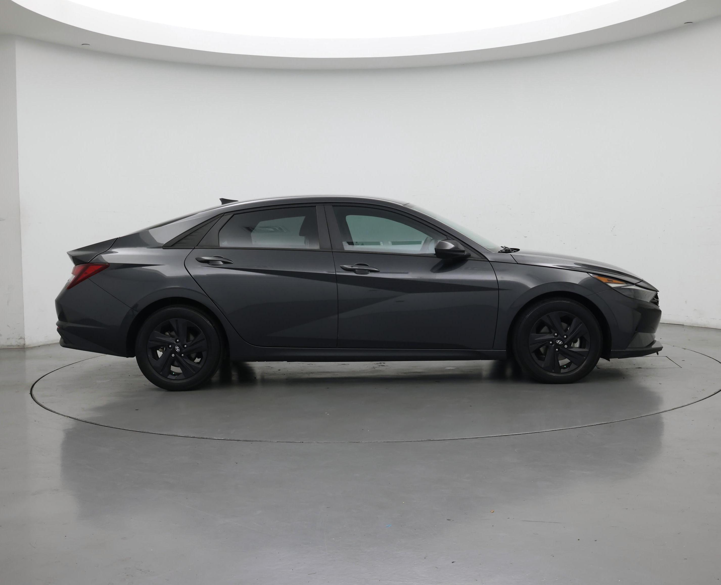 Thumbnail: 2022 Hyundai Elantra - 7
