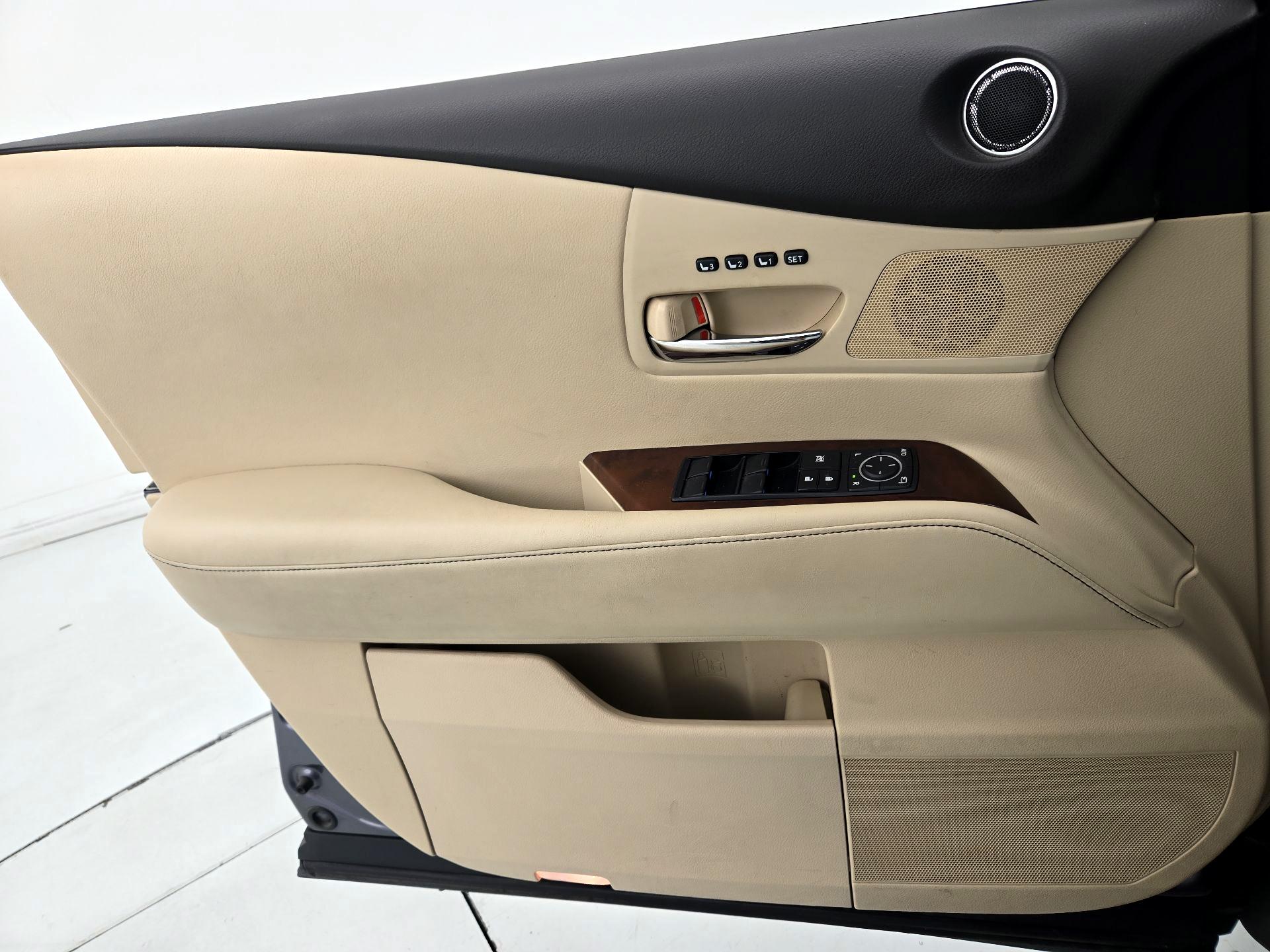 Thumbnail: 2013 Lexus RX - 12