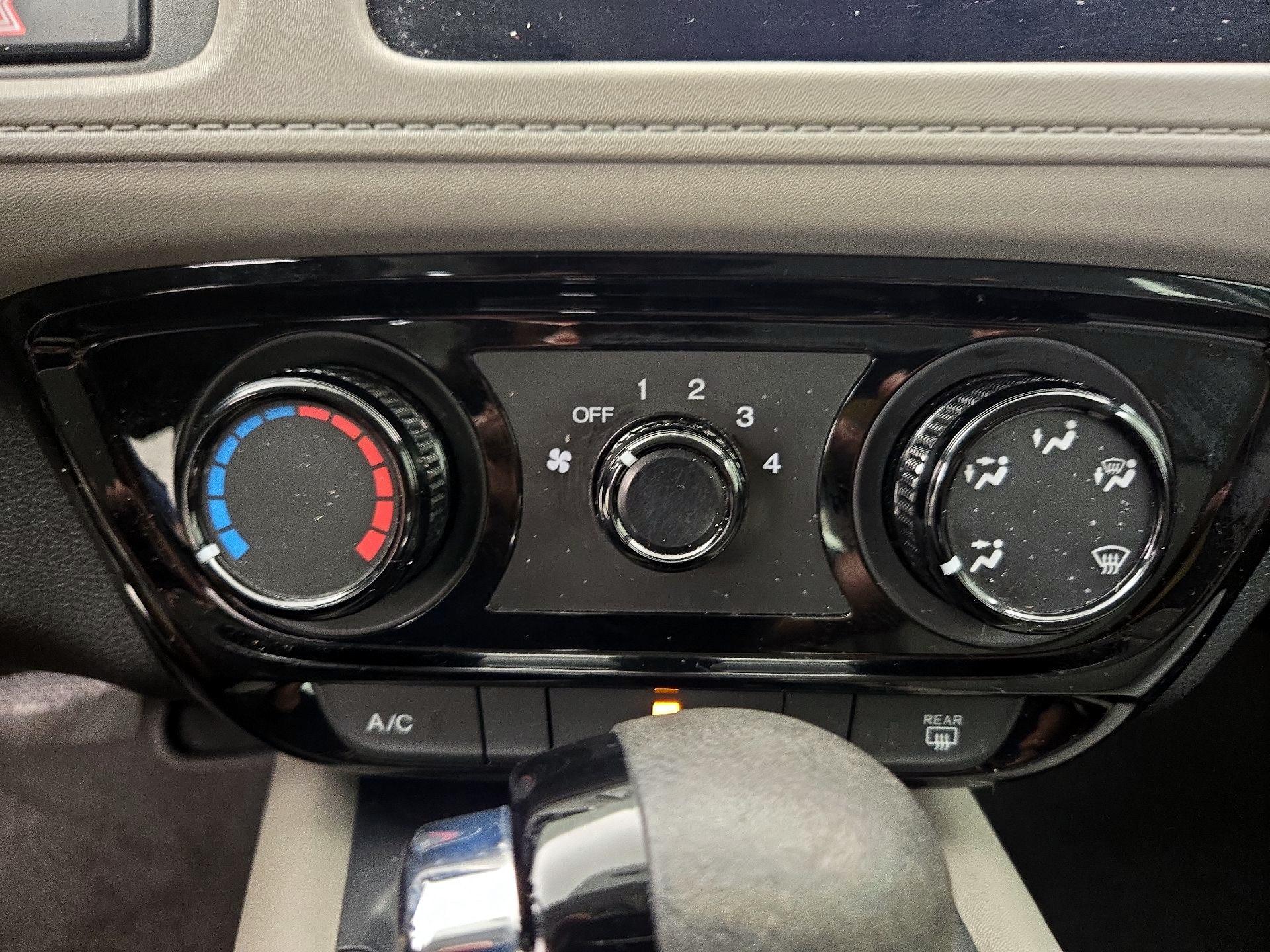 Thumbnail: 2020 Honda HR-V - 16