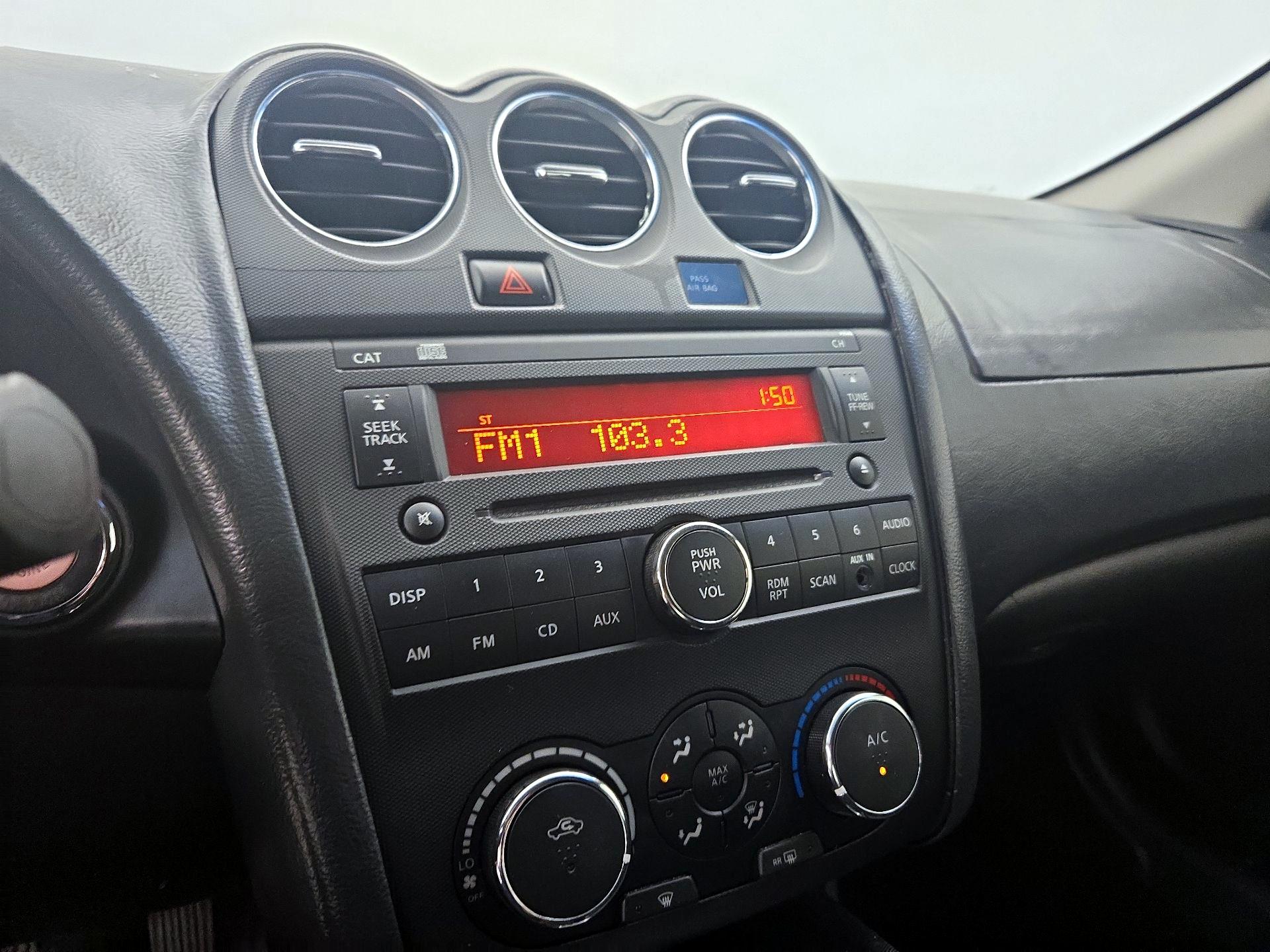 Thumbnail: 2013 Nissan Altima - 14