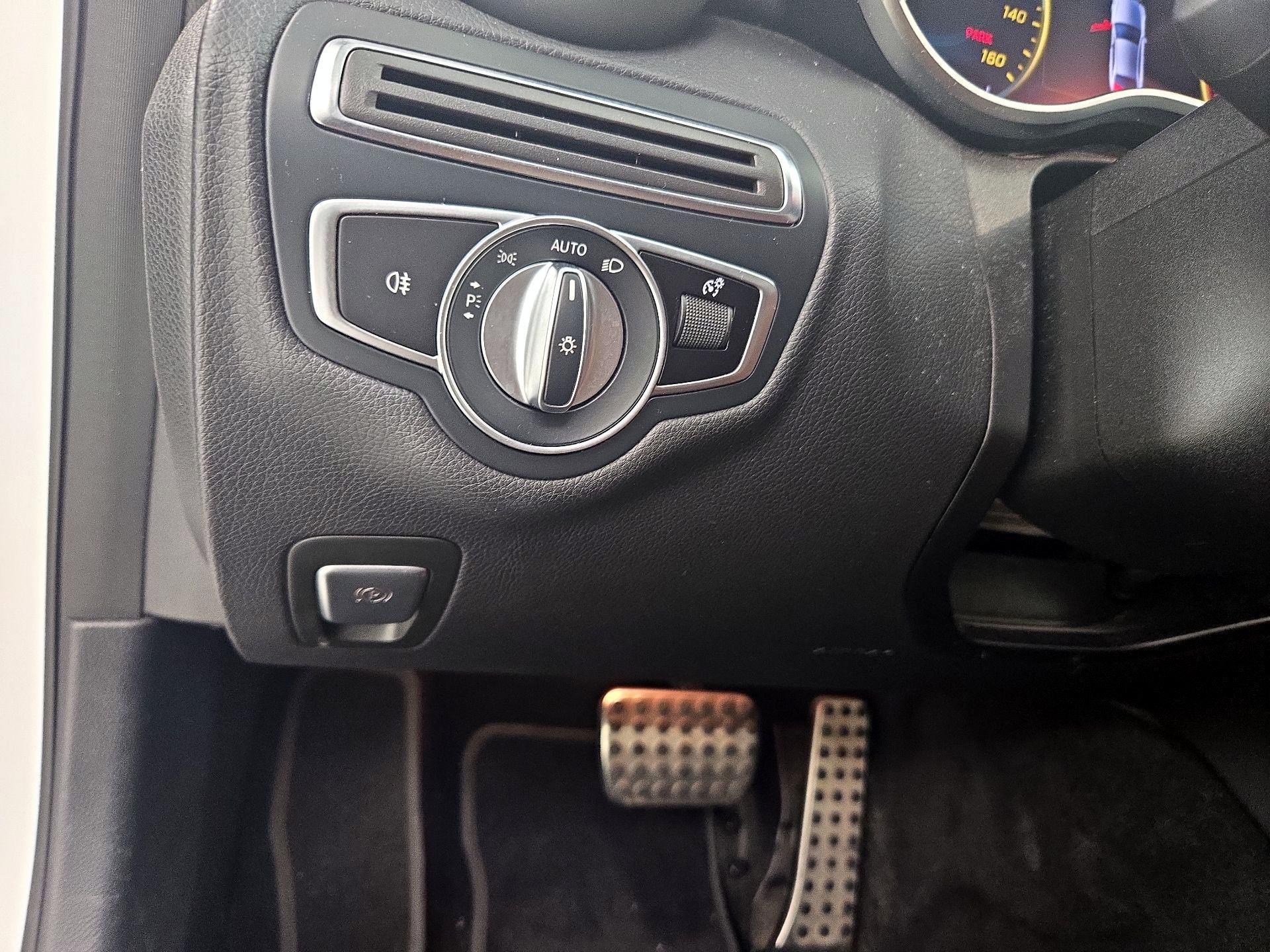 Thumbnail: 2020 Mercedes-Benz C-Class - 13