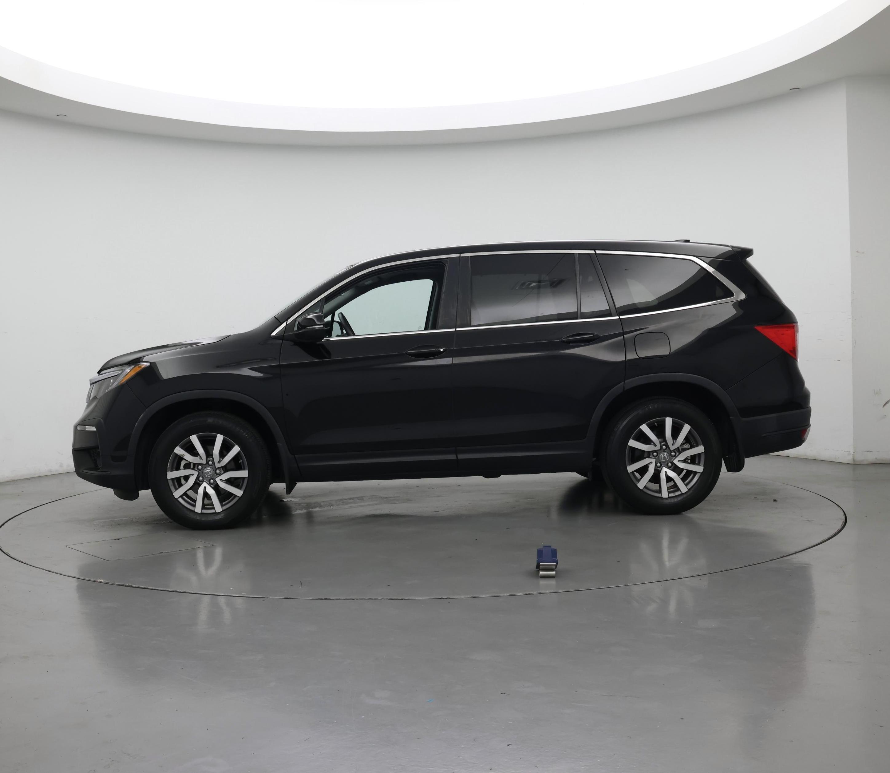 Thumbnail: 2021 Honda Pilot - 3