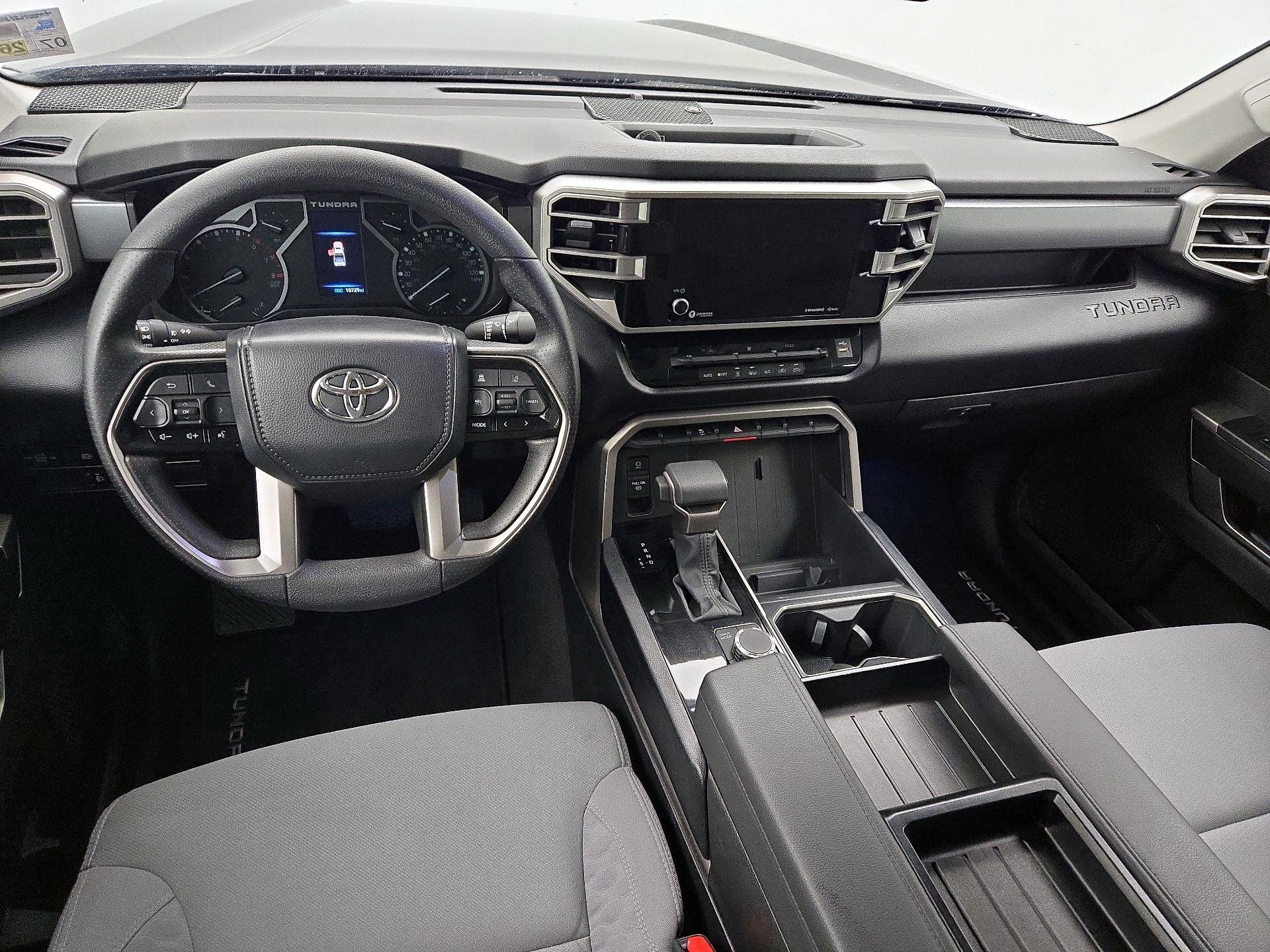 Thumbnail: 2024 Toyota Tundra - 9
