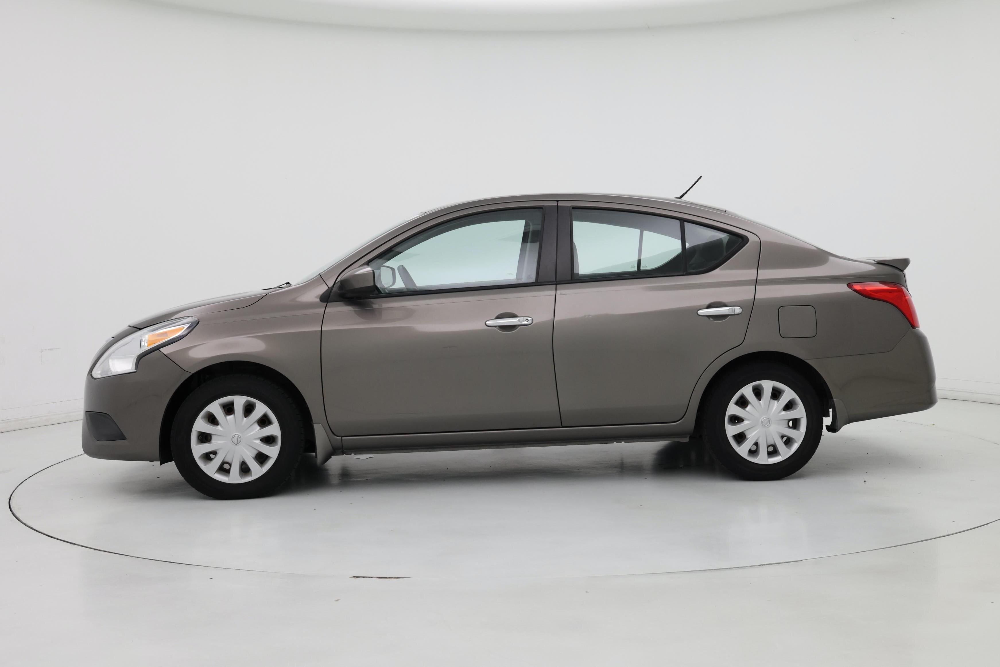 Thumbnail: 2015 Nissan Versa - 3
