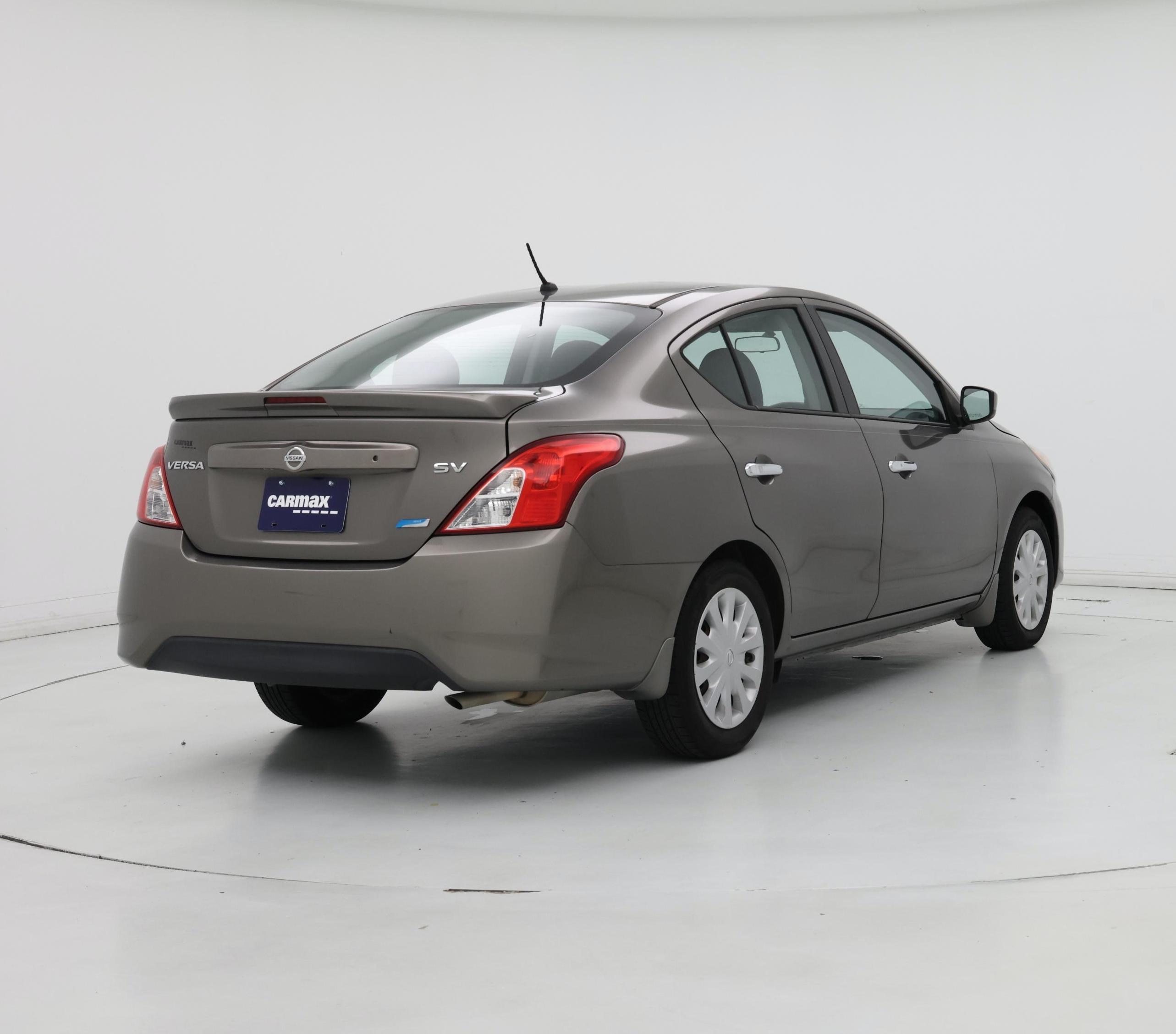 Thumbnail: 2015 Nissan Versa - 8