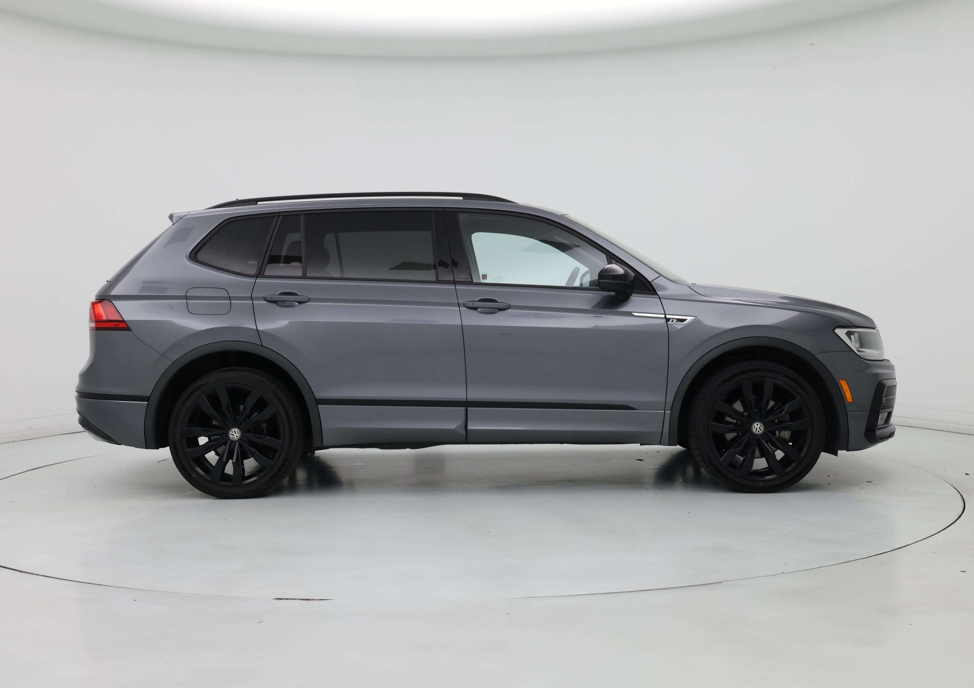 Thumbnail: 2021 Volkswagen Tiguan - 7