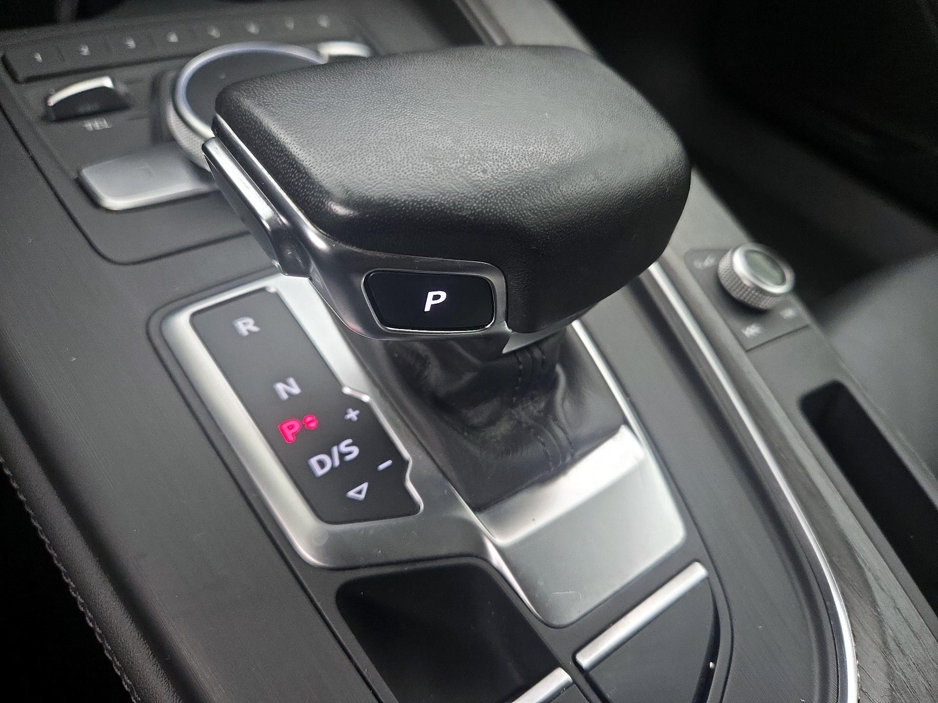 Thumbnail: 2019 Audi A4 - 18