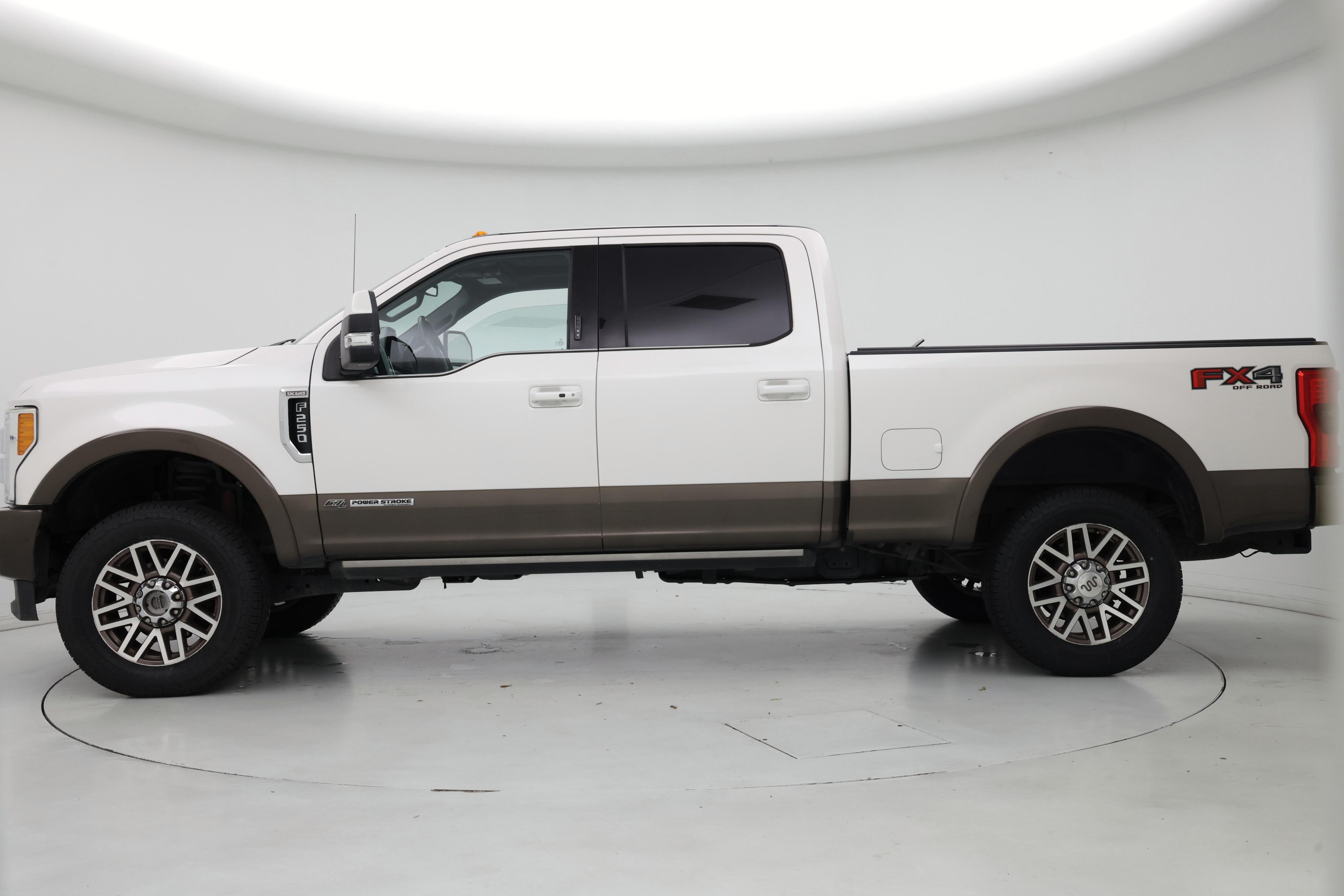 Thumbnail: 2017 Ford F-250 - 3