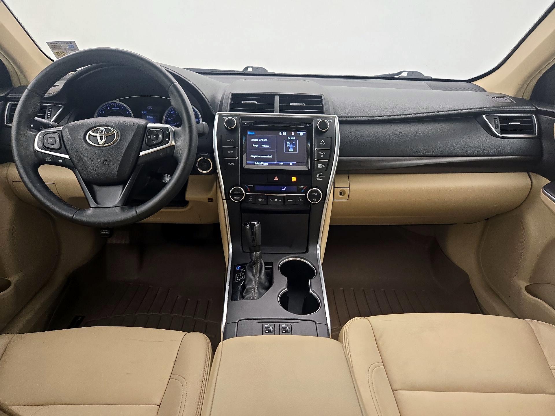 Thumbnail: 2015 Toyota Camry - 9