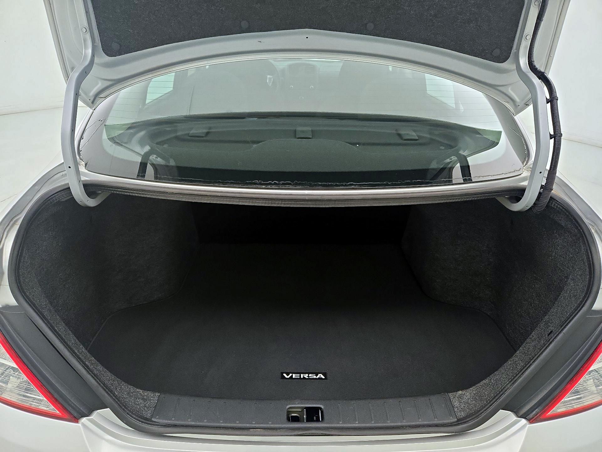 Thumbnail: 2016 Nissan Versa - 19