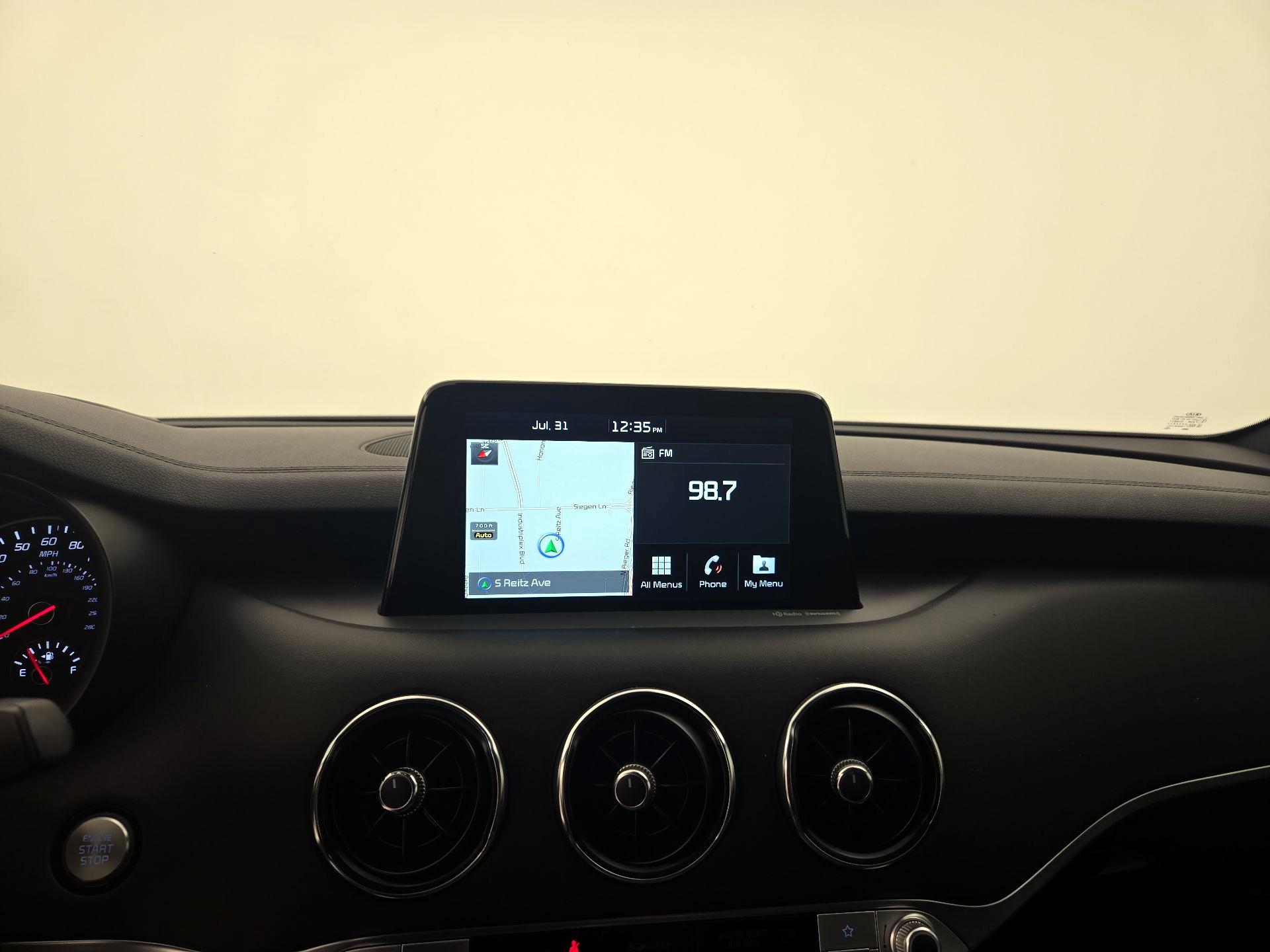Thumbnail: 2019 Kia Stinger - 16