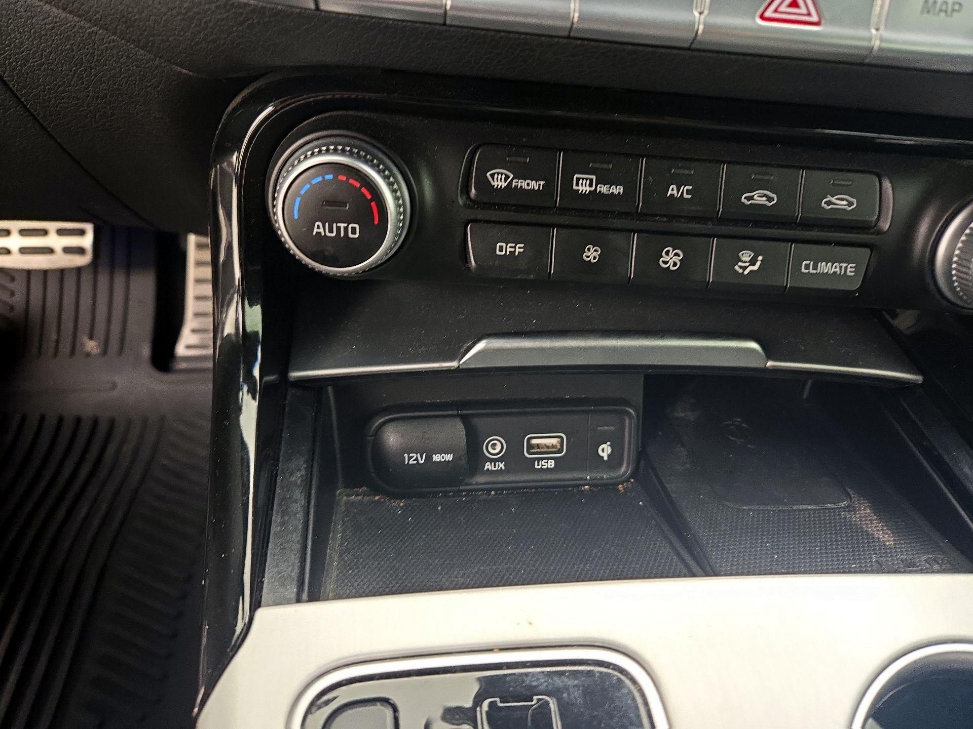 Thumbnail: 2019 Kia Stinger - 19