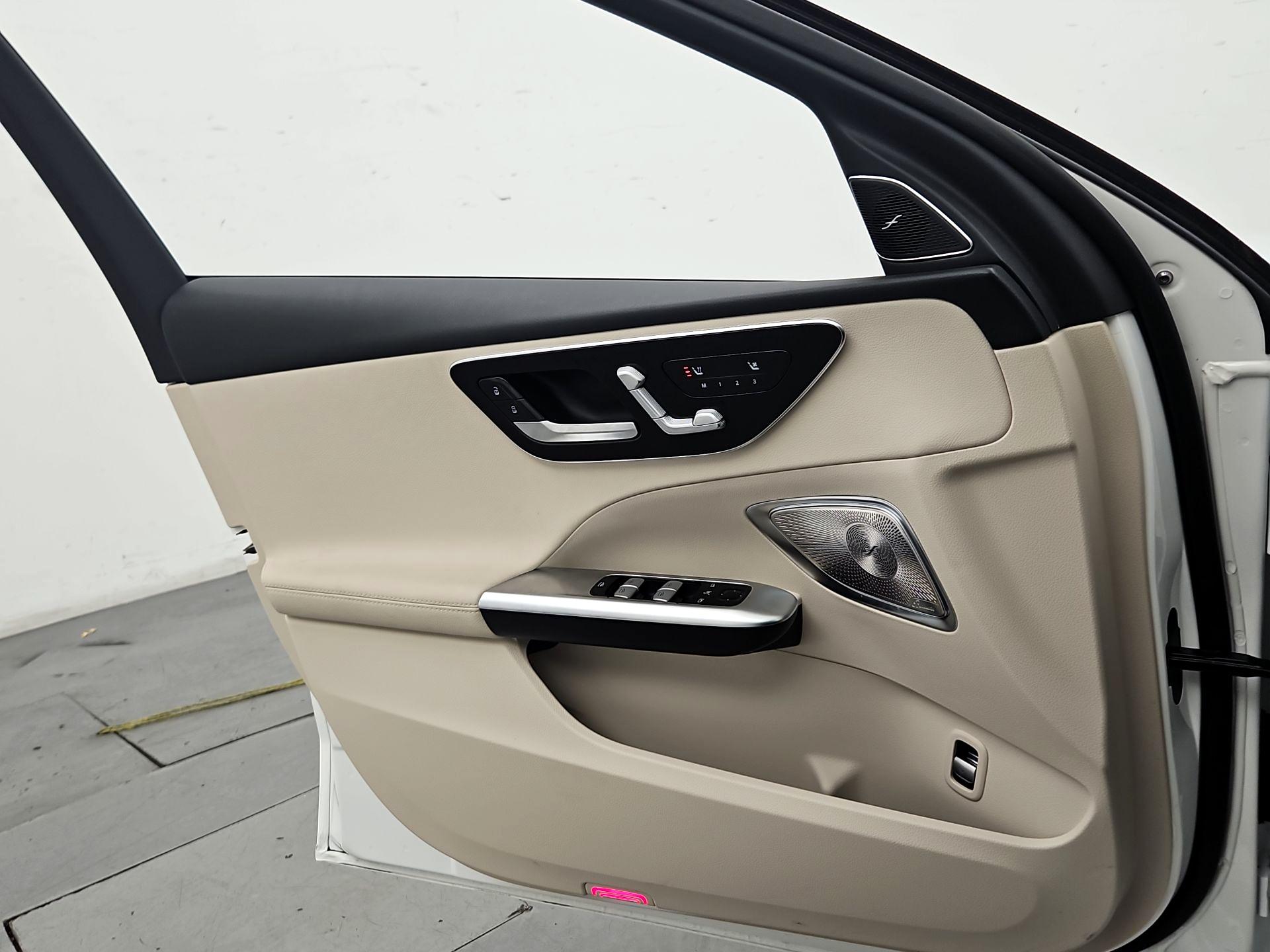 Thumbnail: 2024 Mercedes-Benz C-Class - 12