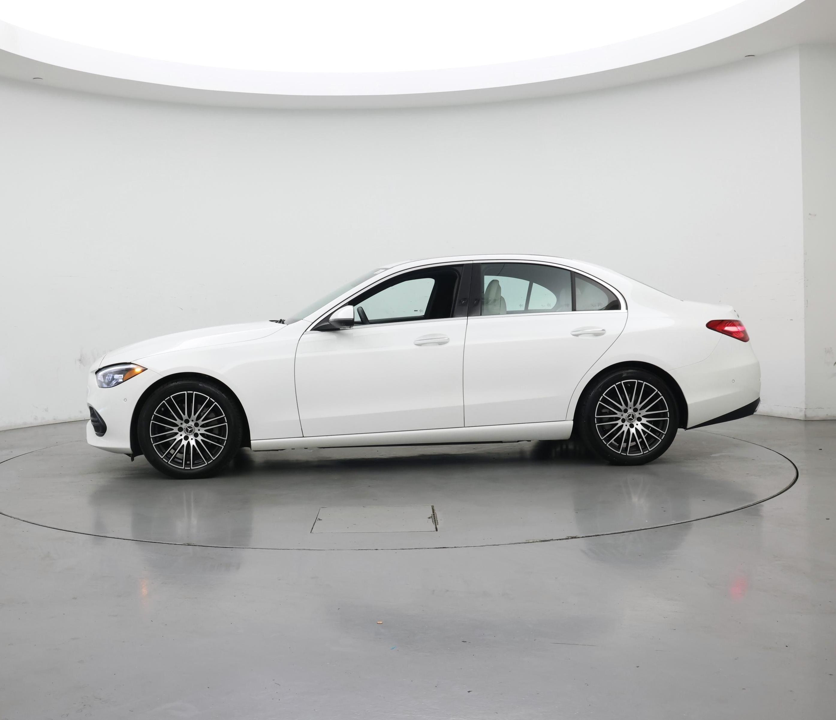 Thumbnail: 2024 Mercedes-Benz C-Class - 3