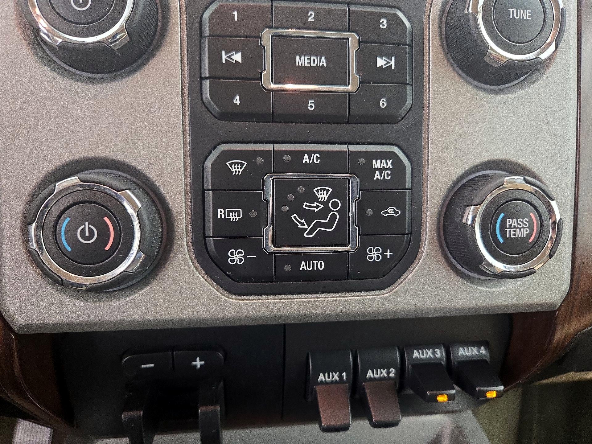 Thumbnail: 2016 Ford F-250 - 16