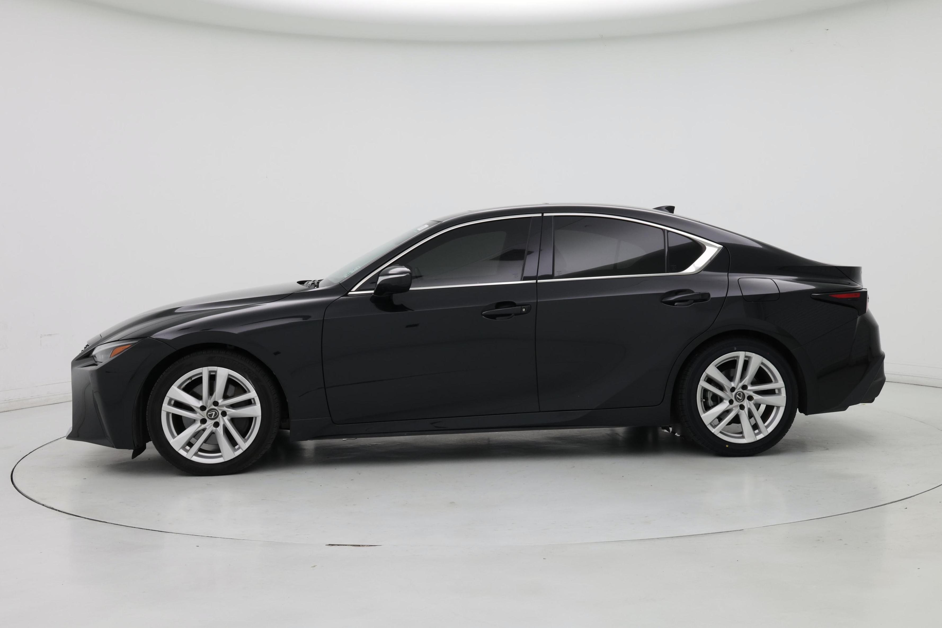 Thumbnail: 2021 Lexus IS - 3