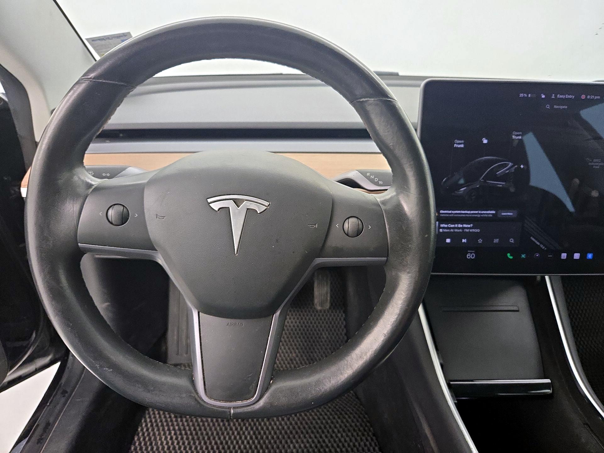 Thumbnail: 2019 Tesla Model 3 - 10