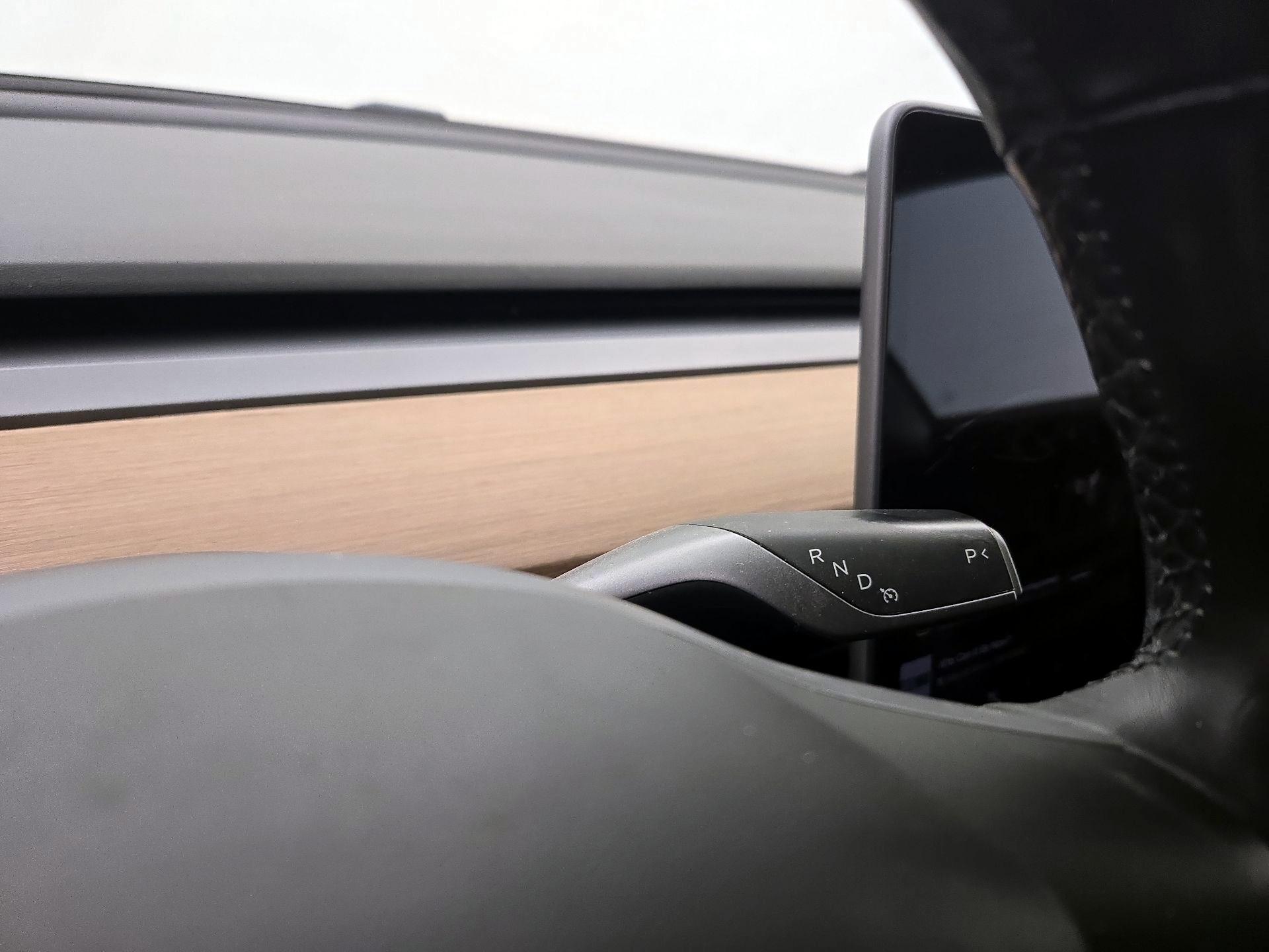 Thumbnail: 2019 Tesla Model 3 - 17