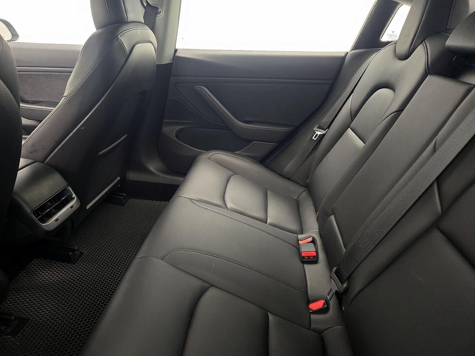 Thumbnail: 2019 Tesla Model 3 - 20