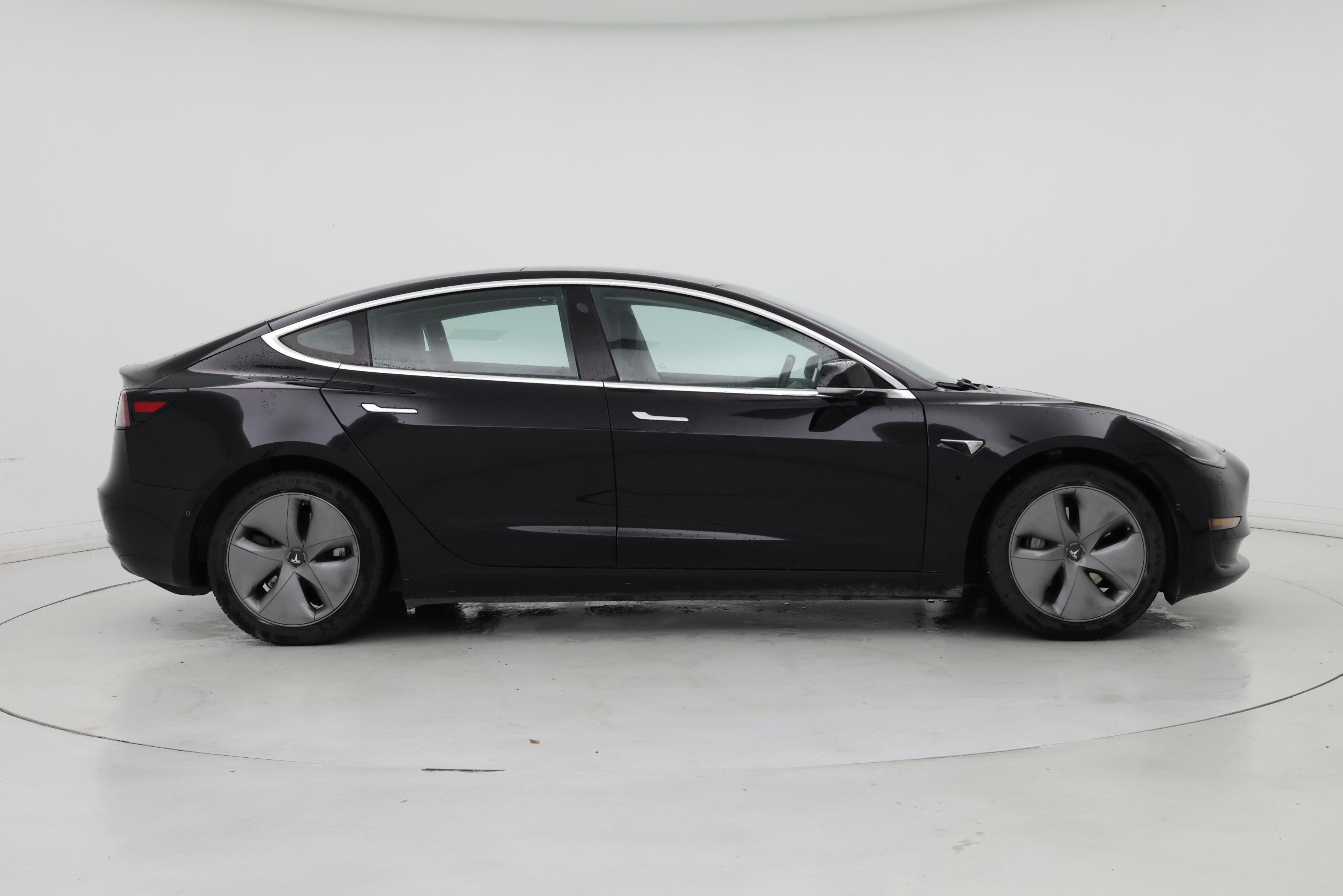 Thumbnail: 2019 Tesla Model 3 - 7
