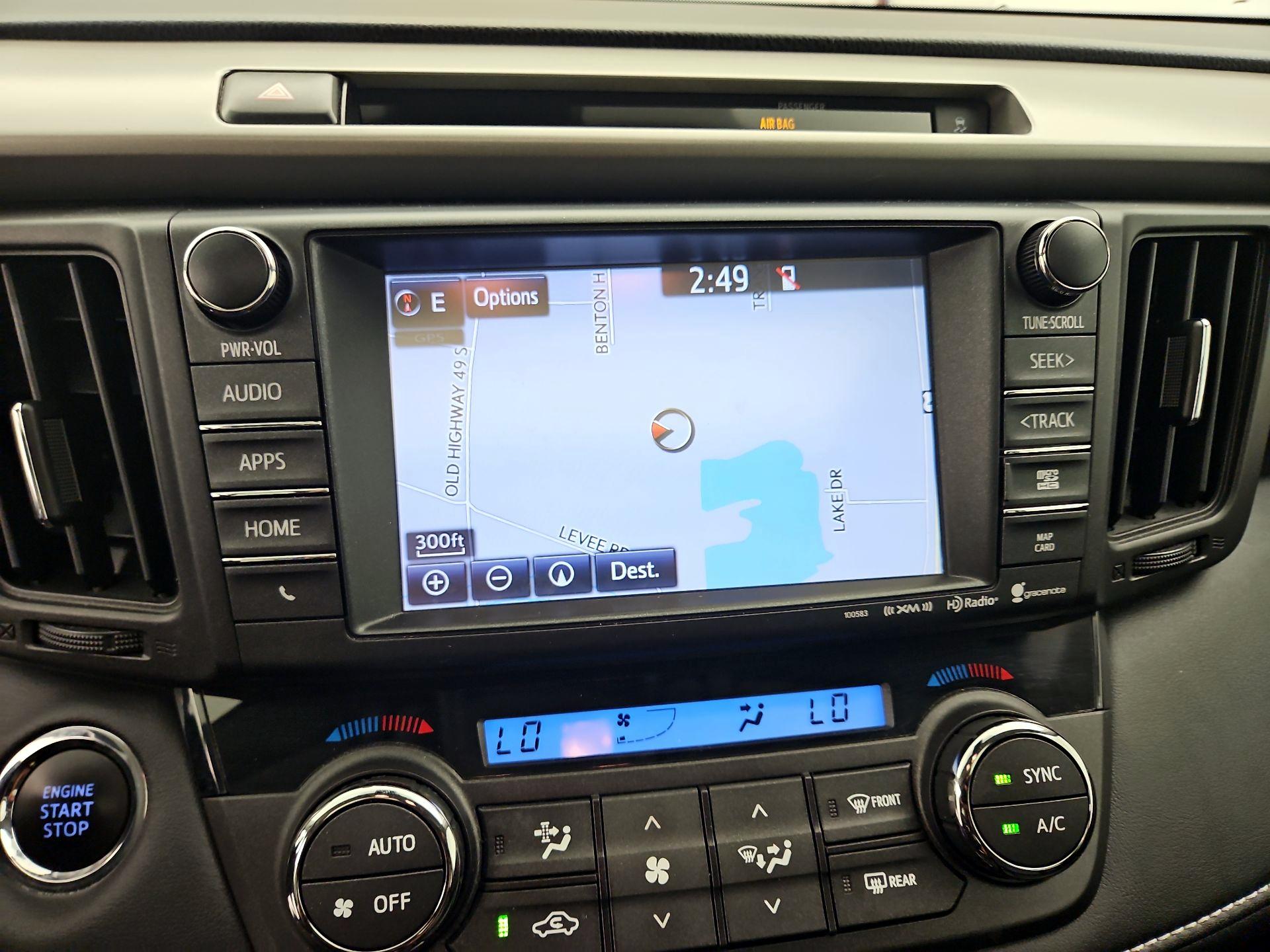 Thumbnail: 2016 Toyota RAV4 - 14