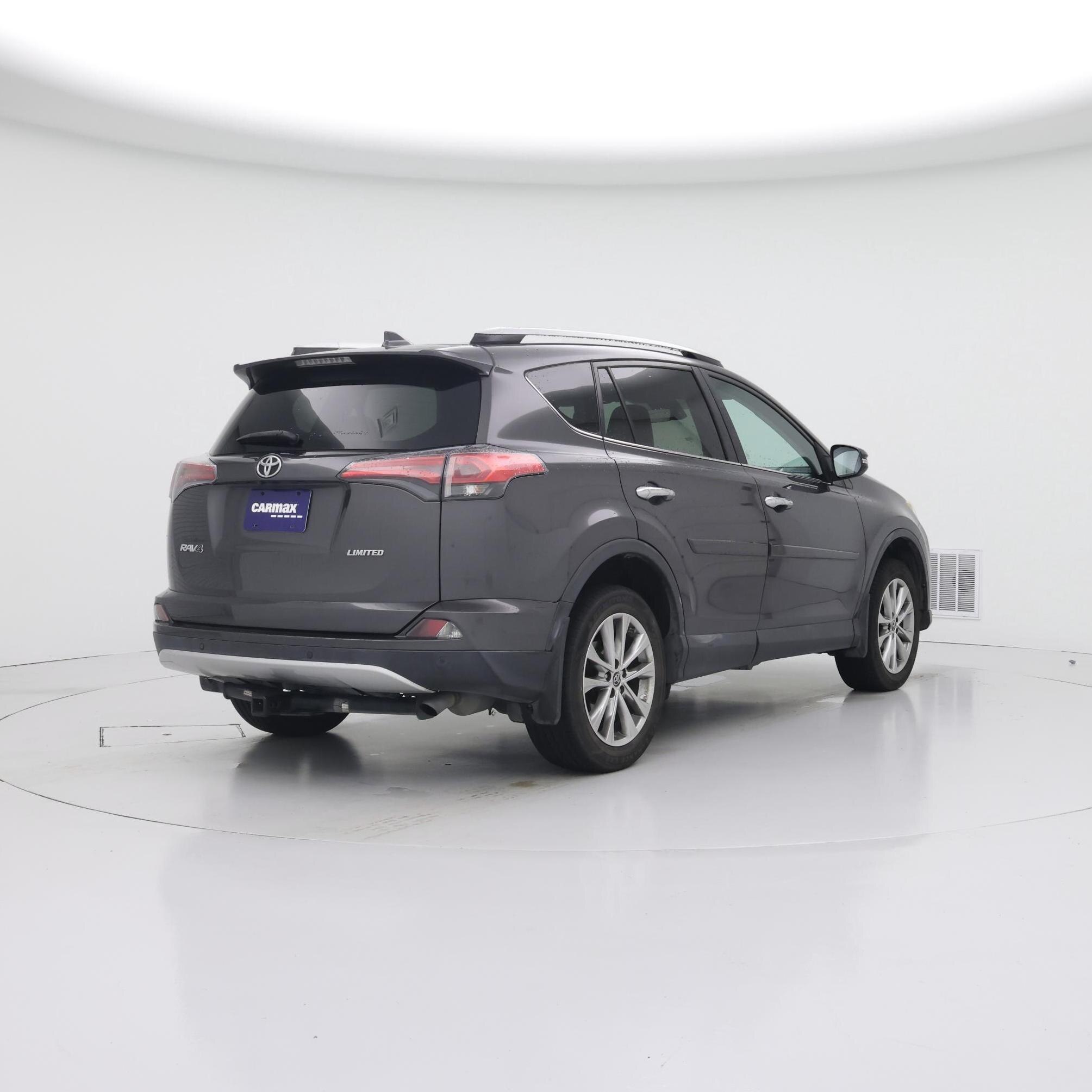 Thumbnail: 2016 Toyota RAV4 - 8