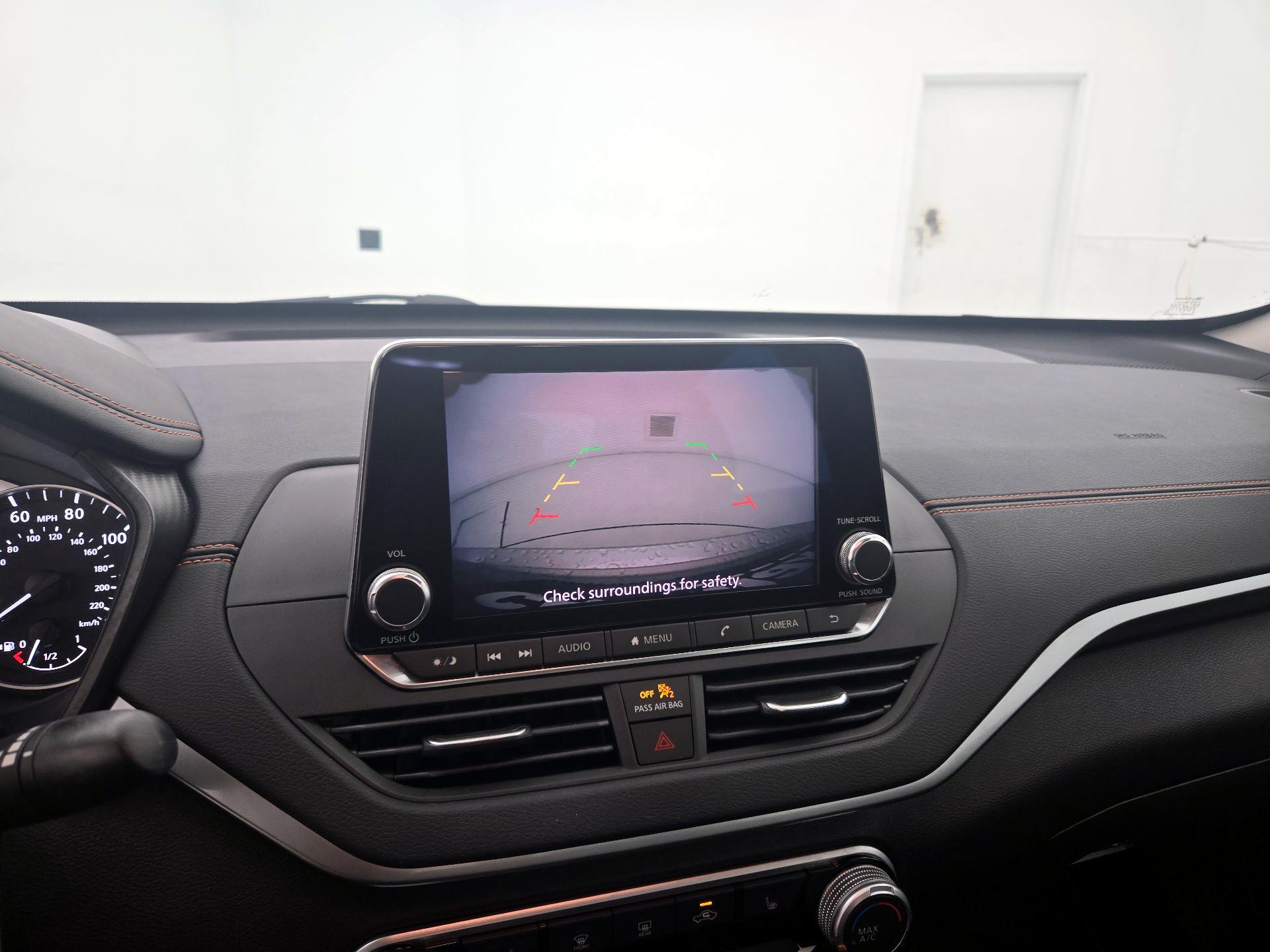 Thumbnail: 2019 Nissan Altima - 14