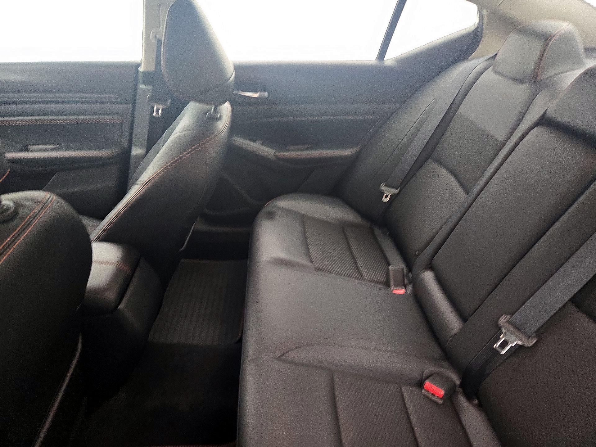 Thumbnail: 2019 Nissan Altima - 20