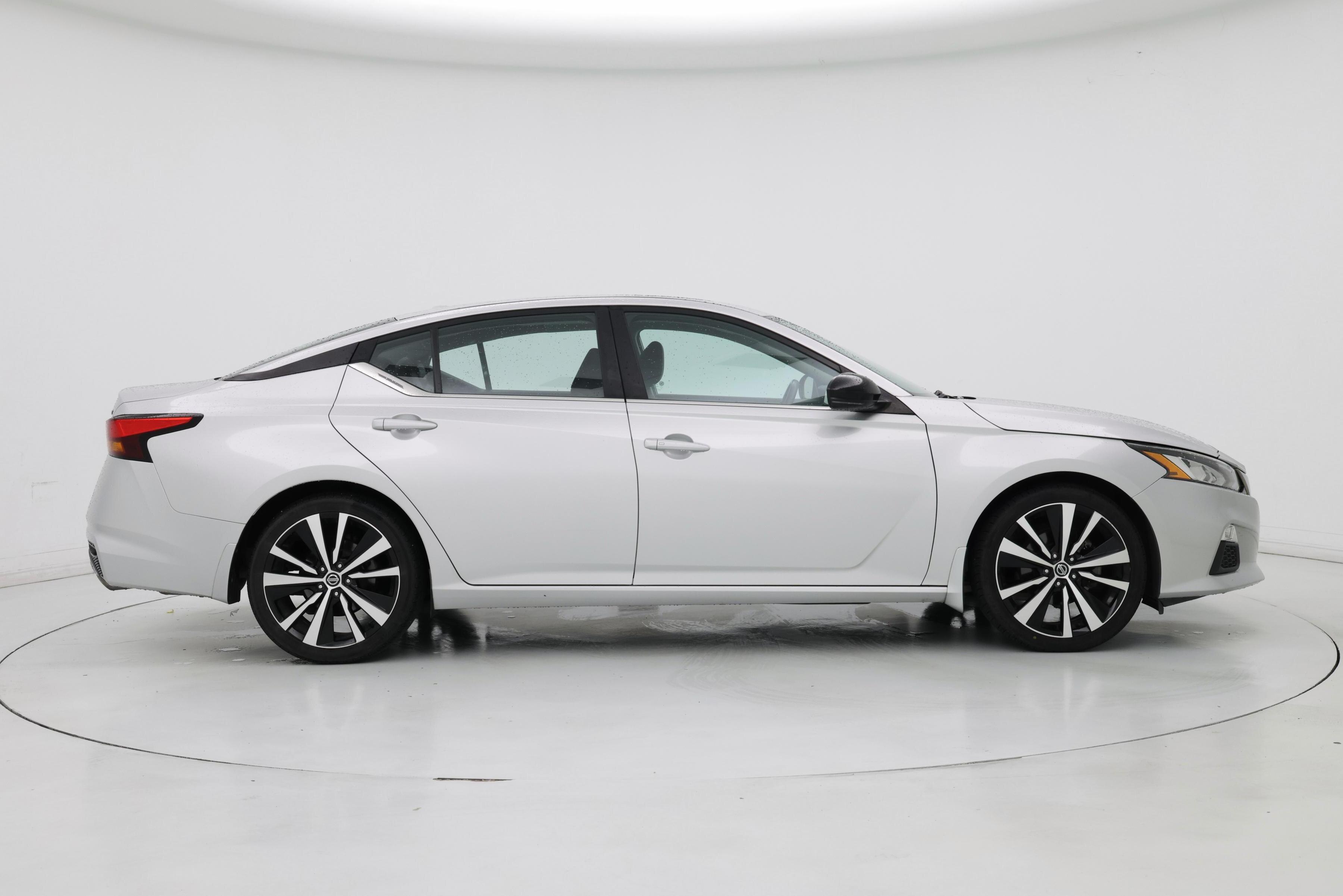 Thumbnail: 2019 Nissan Altima - 7