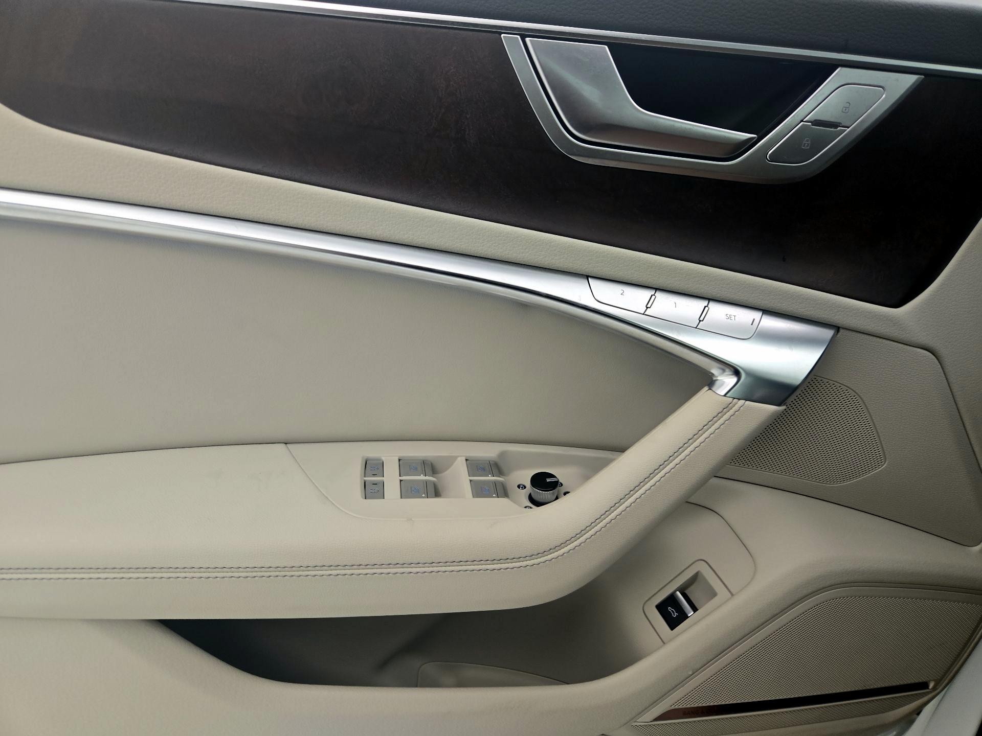 Thumbnail: 2020 Audi A6 - 12