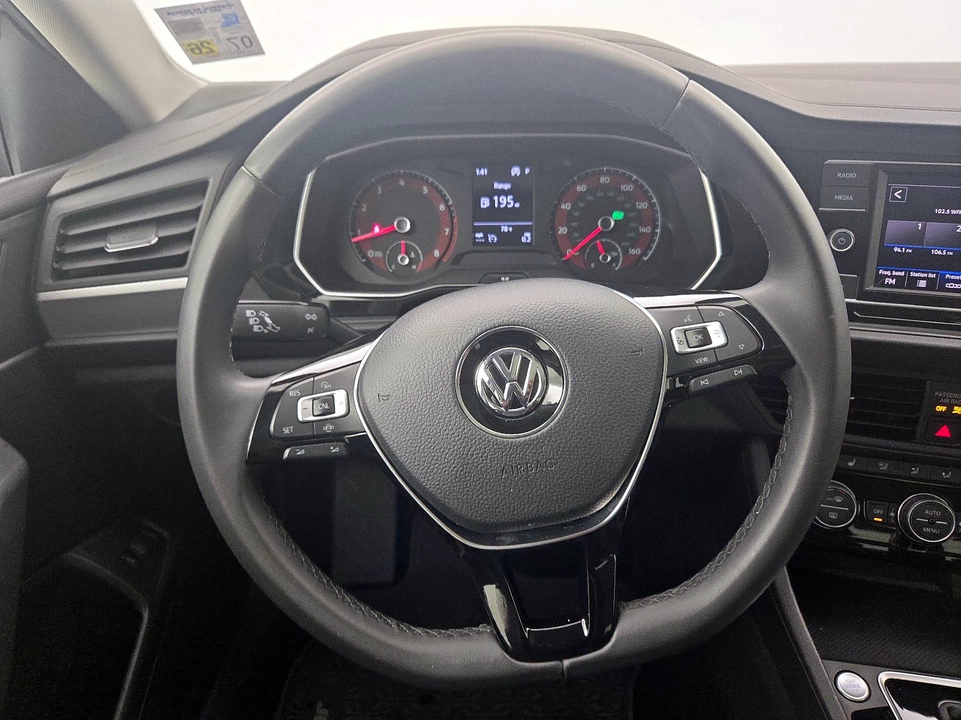 Thumbnail: 2020 Volkswagen Jetta - 10