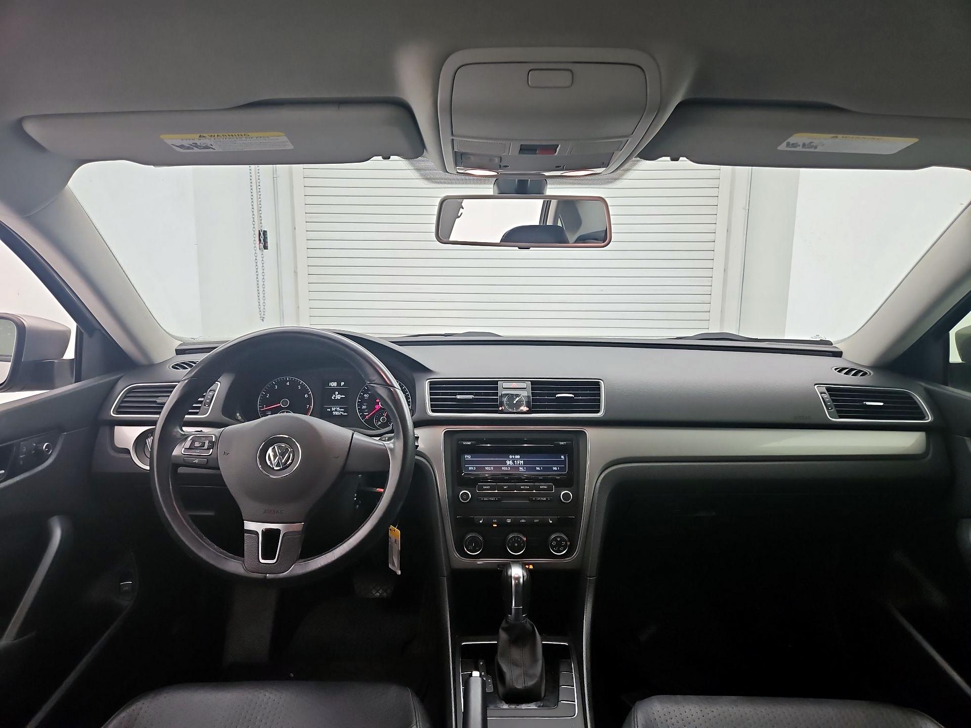 Thumbnail: 2014 Volkswagen Passat - 9