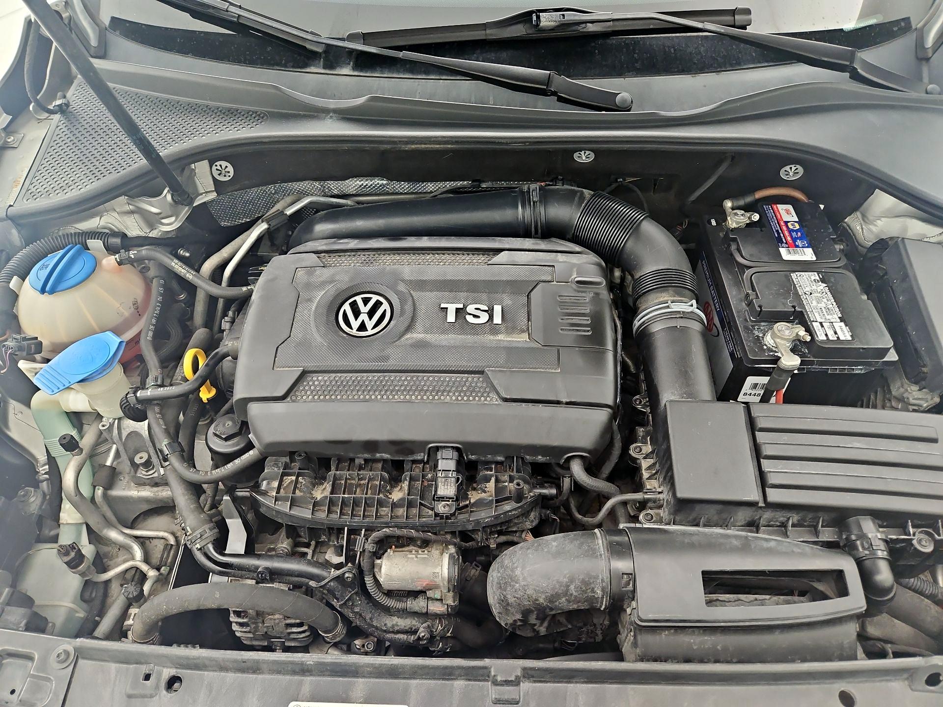 Thumbnail: 2014 Volkswagen Passat - 20