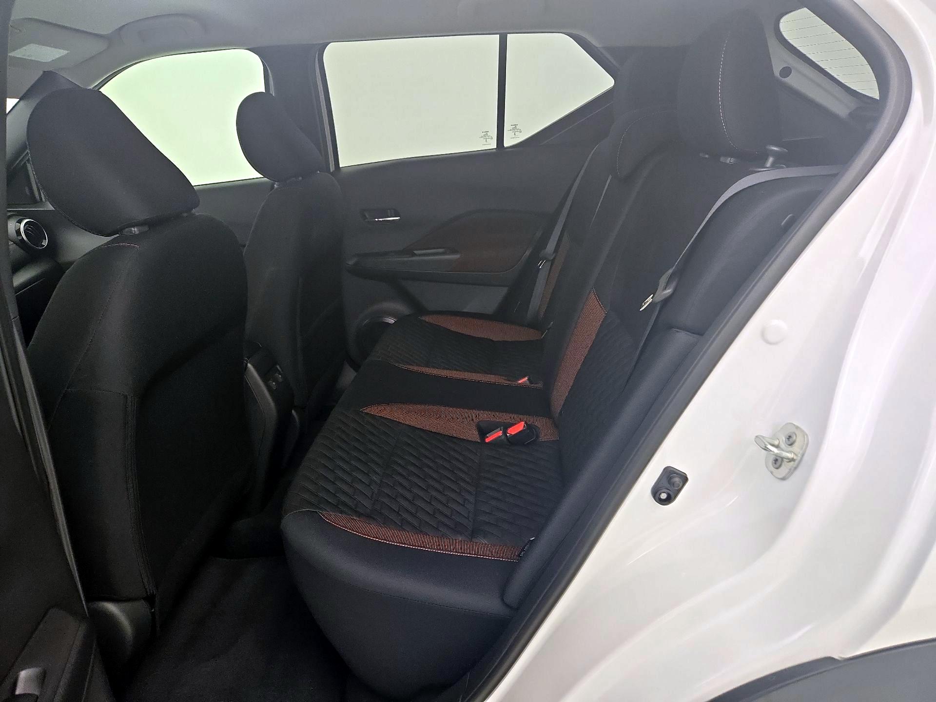 Thumbnail: 2023 Nissan Kicks - 18
