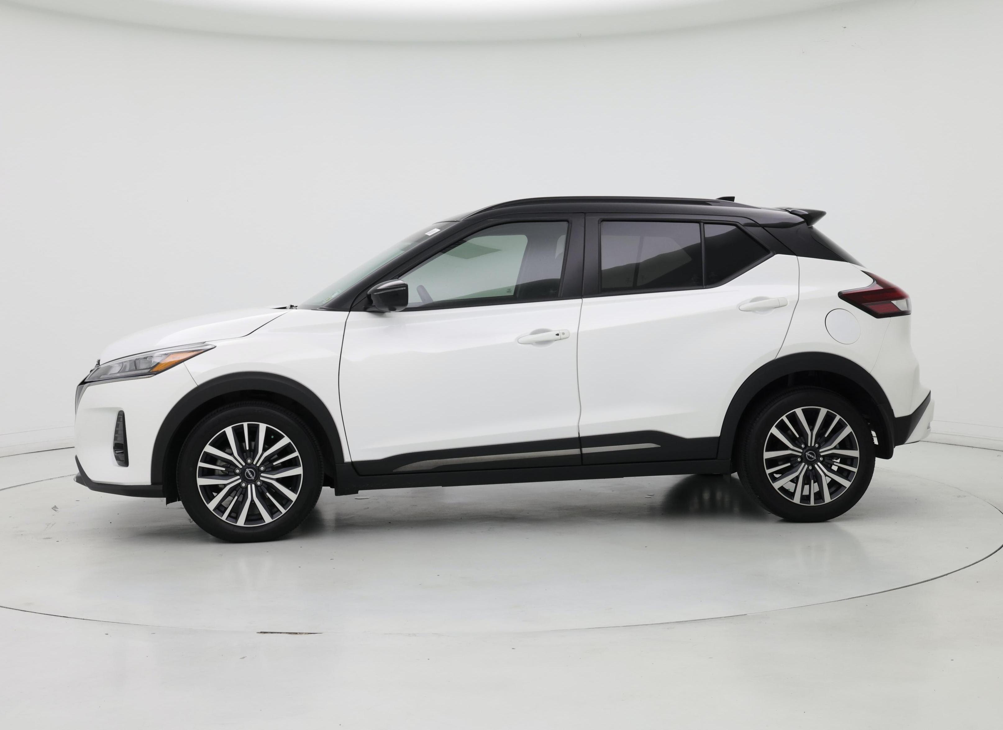 Thumbnail: 2023 Nissan Kicks - 3