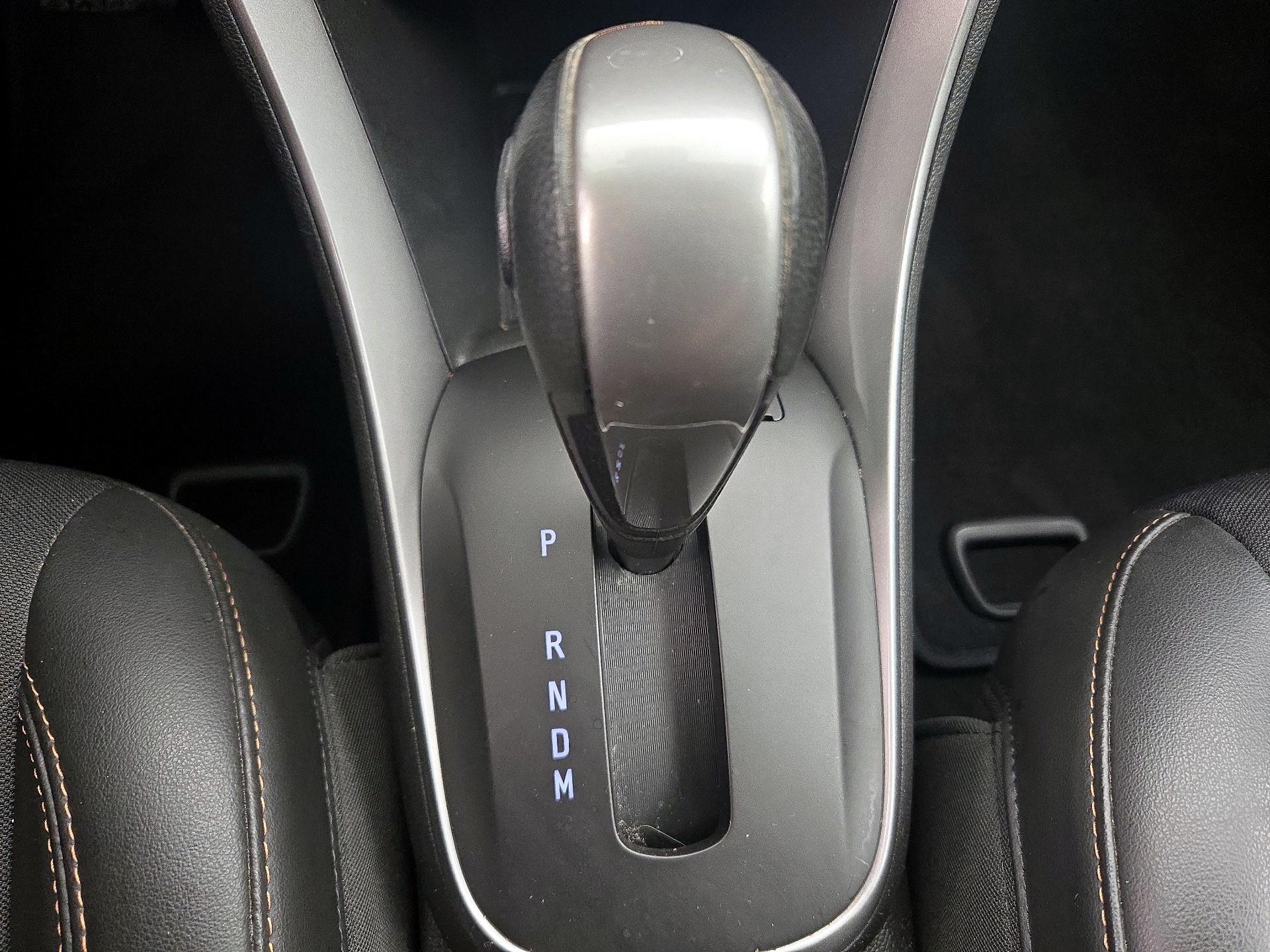 Thumbnail: 2021 Chevrolet Trax - 17